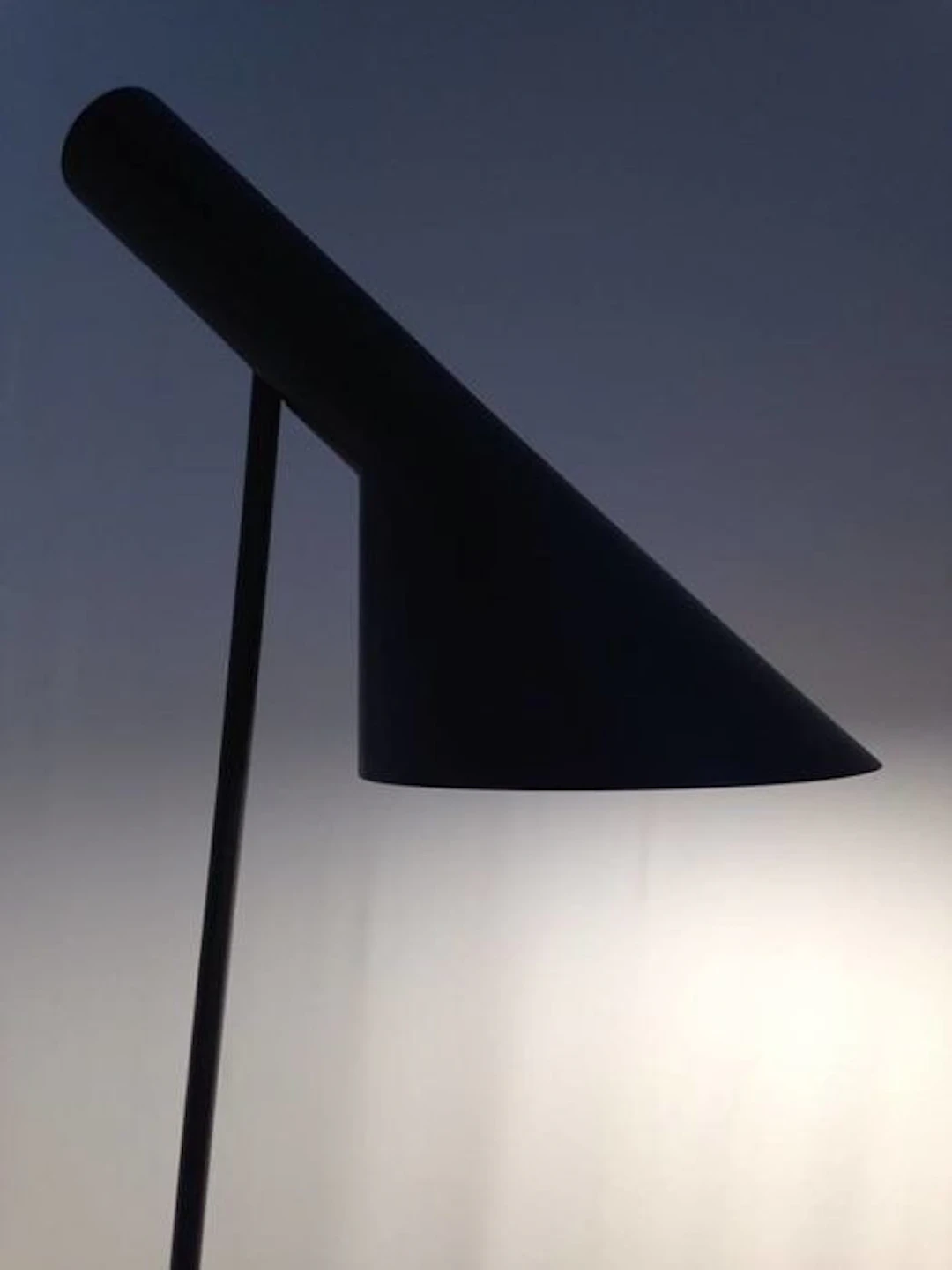 Louis Poulsen - Arne Jacobsen - Lamp - Metal