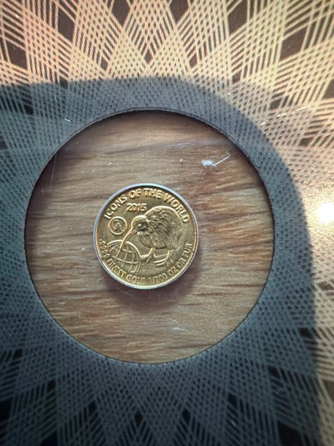 Rwanda. 10 Amafranga 2015 Kiwi - 1/200 oz (.999) Blister...