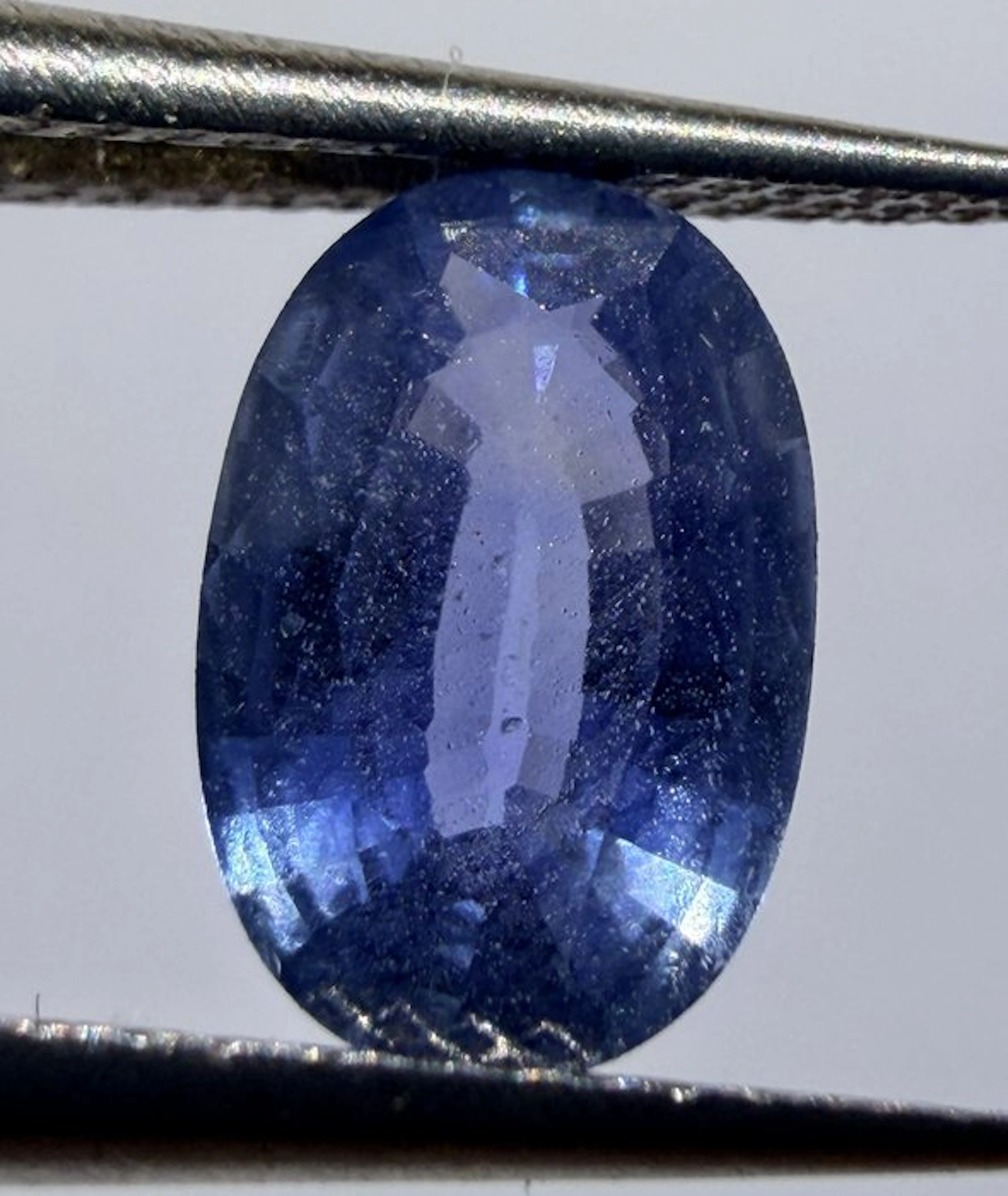 Blue Sapphire - 1.00 ct - Antwerp Laboratory for Gemstone...
