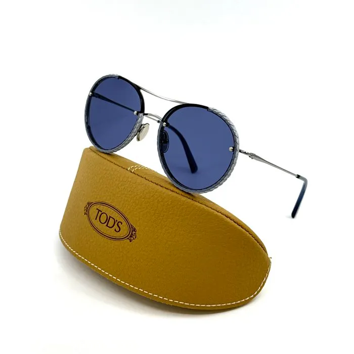 Like new ! Authentic Todd’s sunglasses w/ it all! Brand New Authentic Tod main image 4