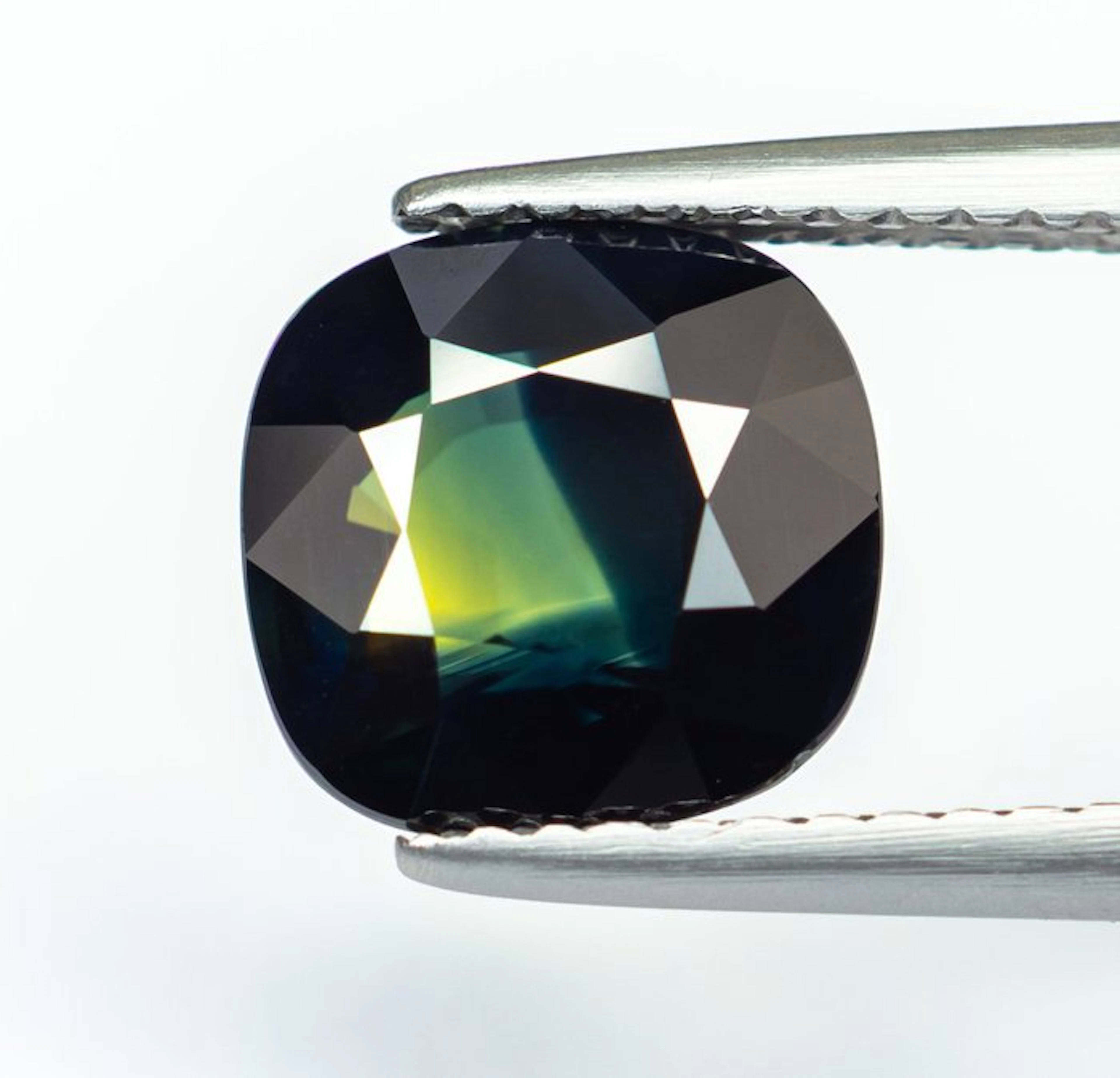 No reserve price Sapphire - 3.10 ct - Bellerophon Gemlab - Deep Greenish Blue
