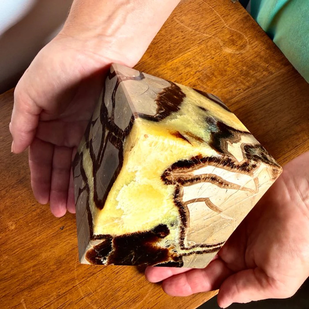 Septarian cube – large size