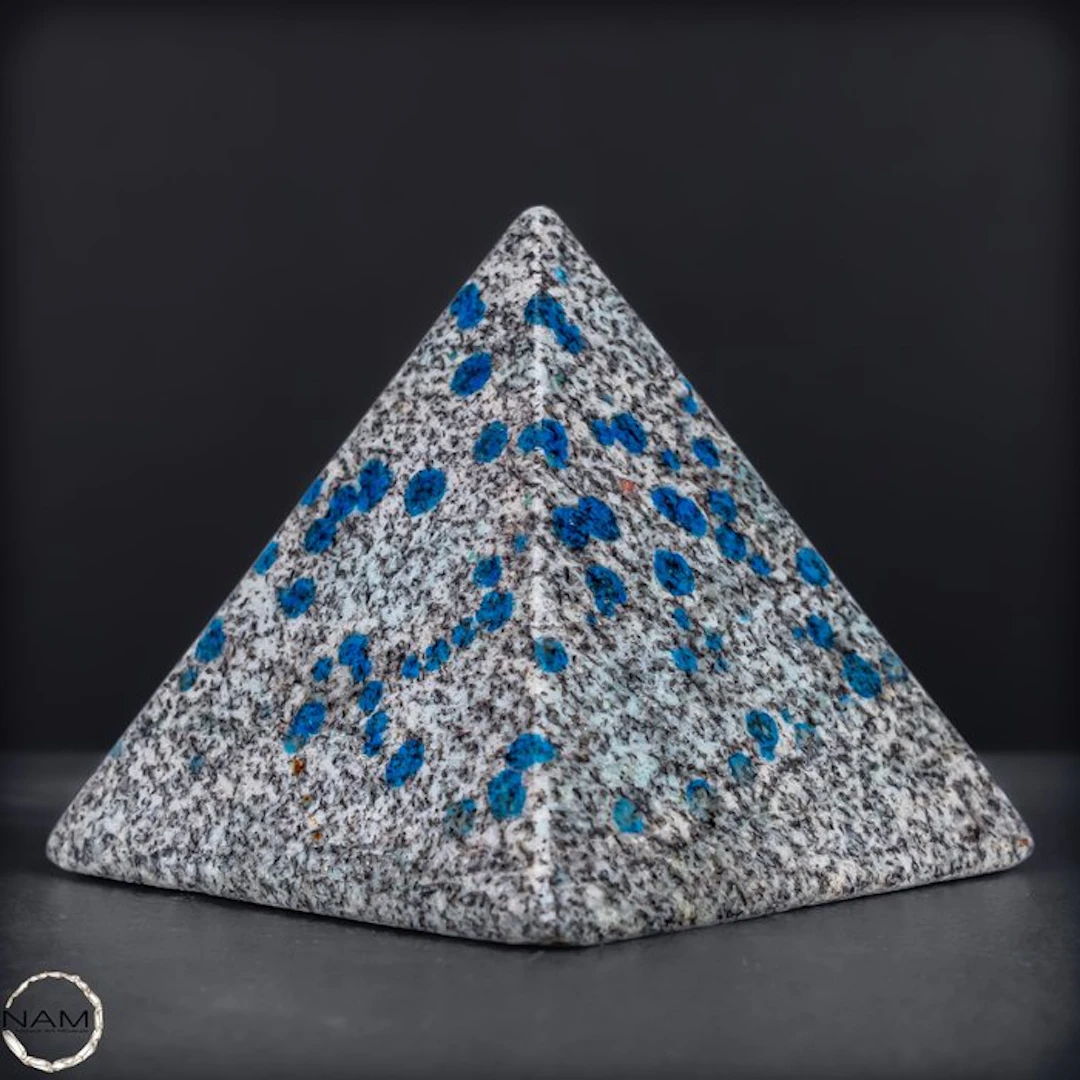 Natural K2 pyramid from Pakistan - Masterpiece of Nature- 679.77 g