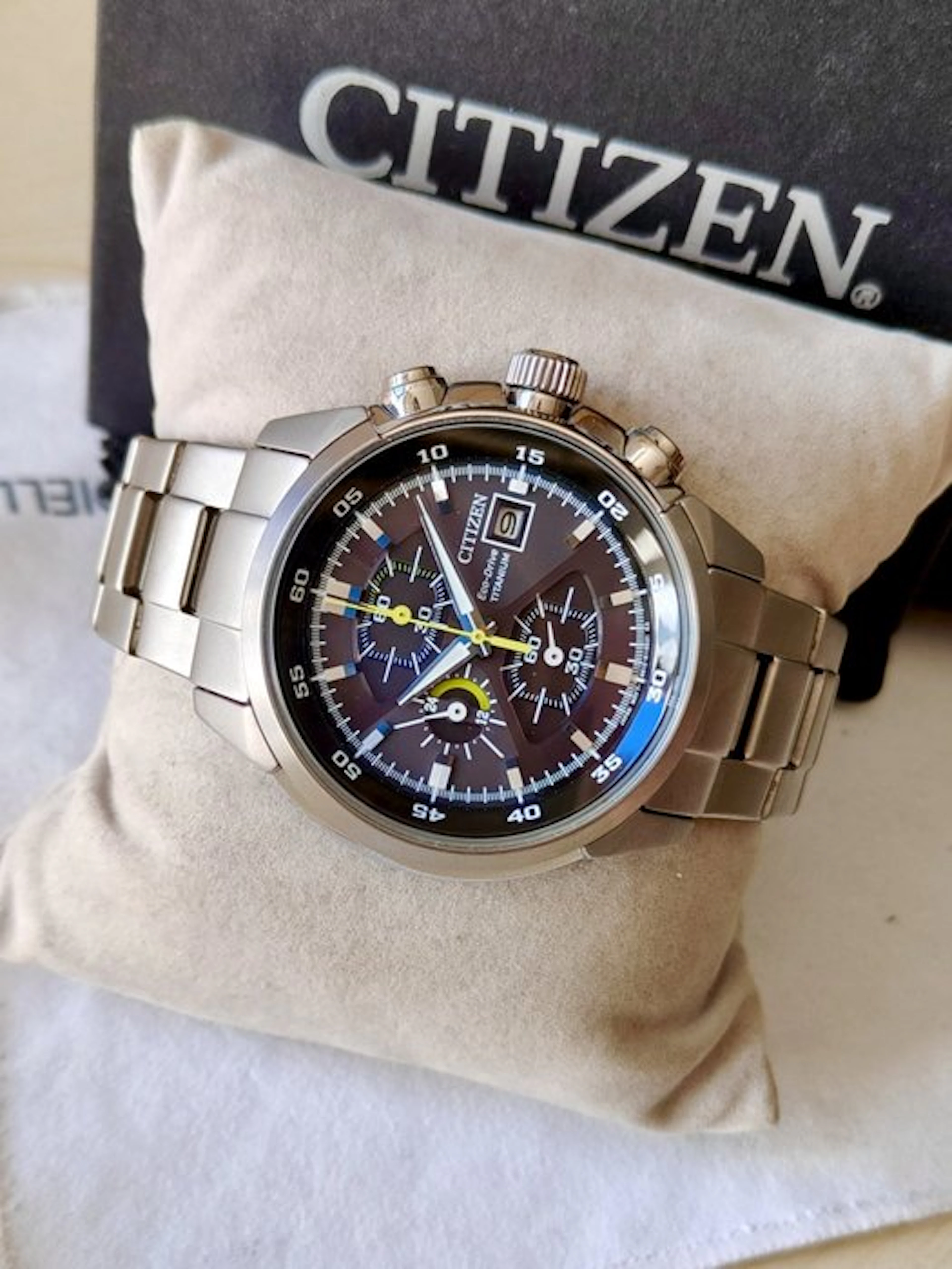 Citizen - Solar Super Titanium - No reserve price...