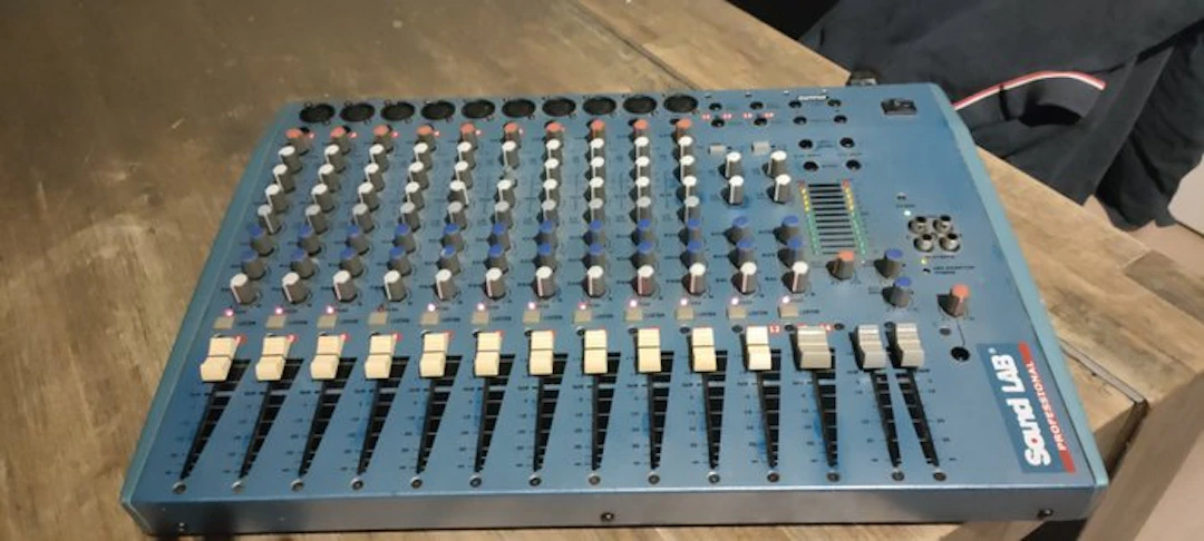 Sound LAB - PRO-142 Analogue mixer