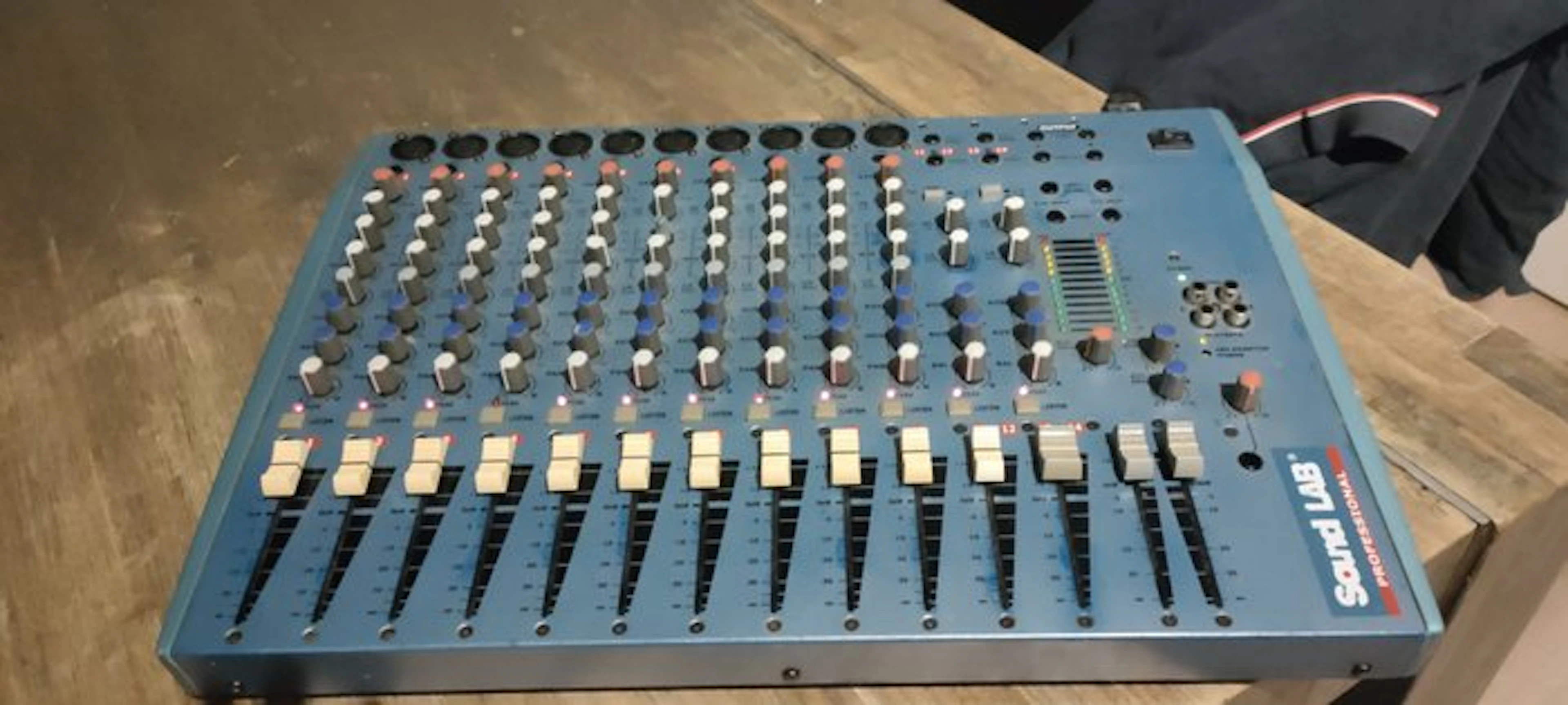 Sound LAB - PRO-142 Analogue mixer