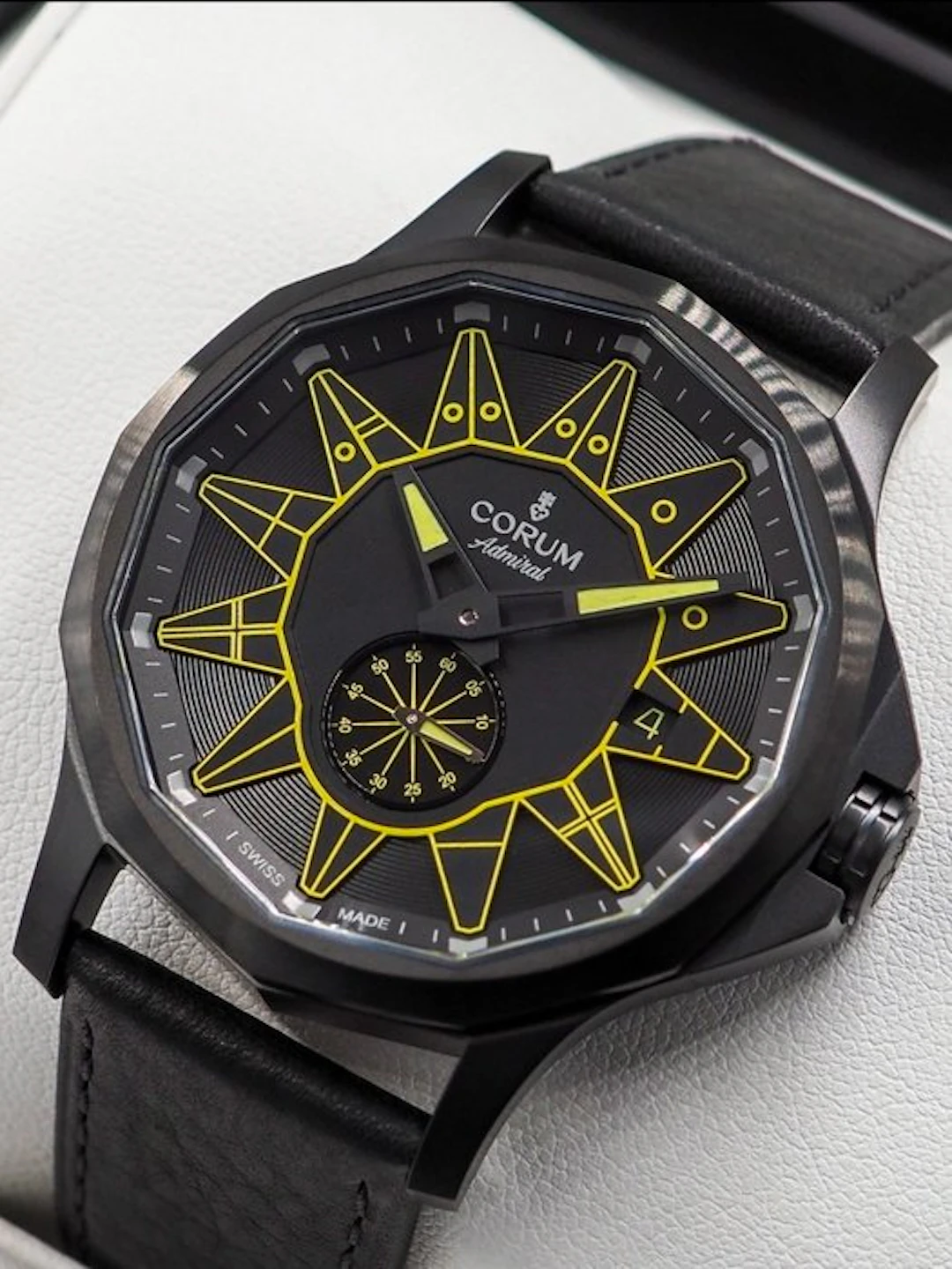 Corum - Admiral - Unisex - 2025