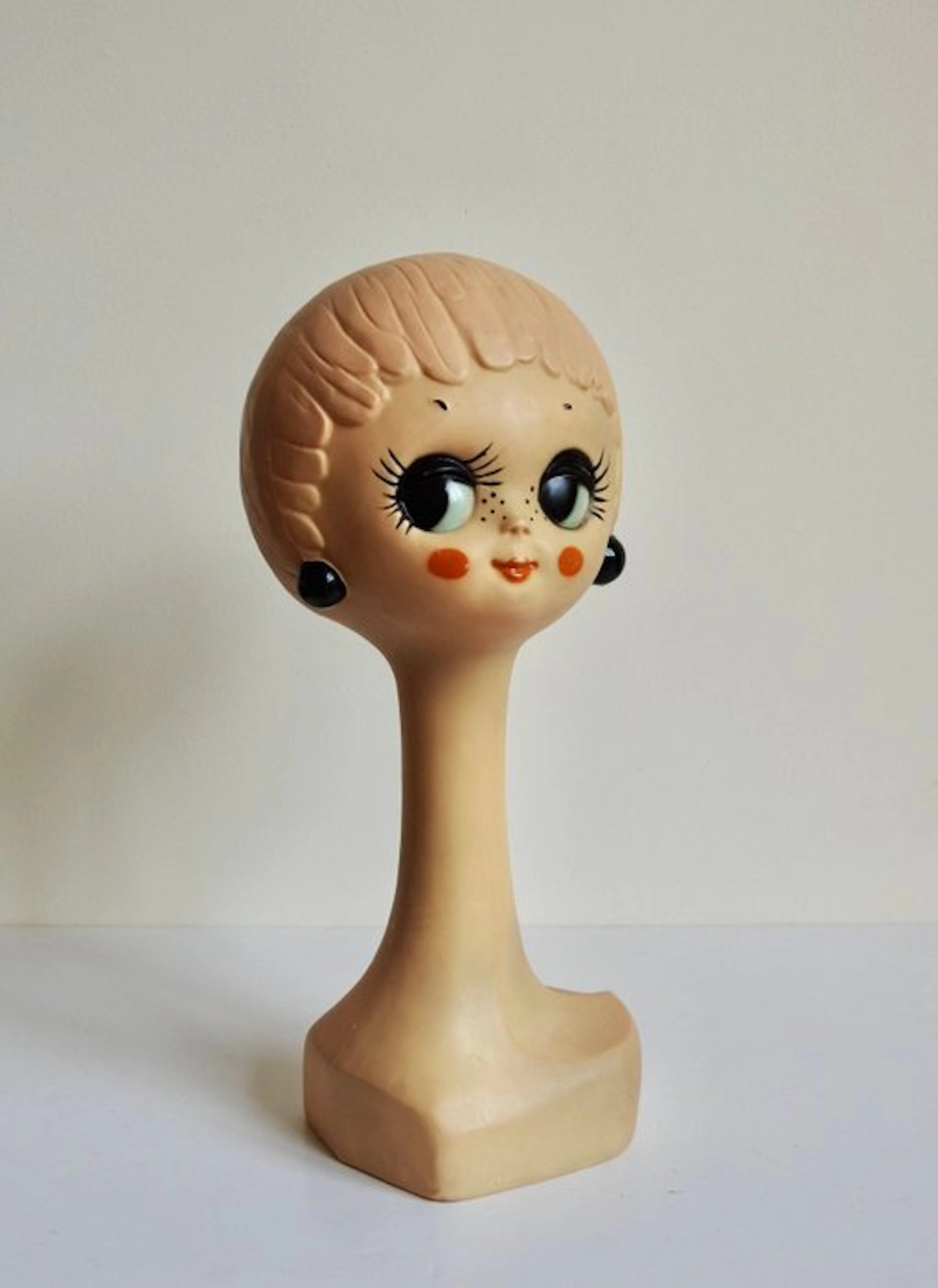 Head - vintage pop art Twiggy mannequin head - kunststof