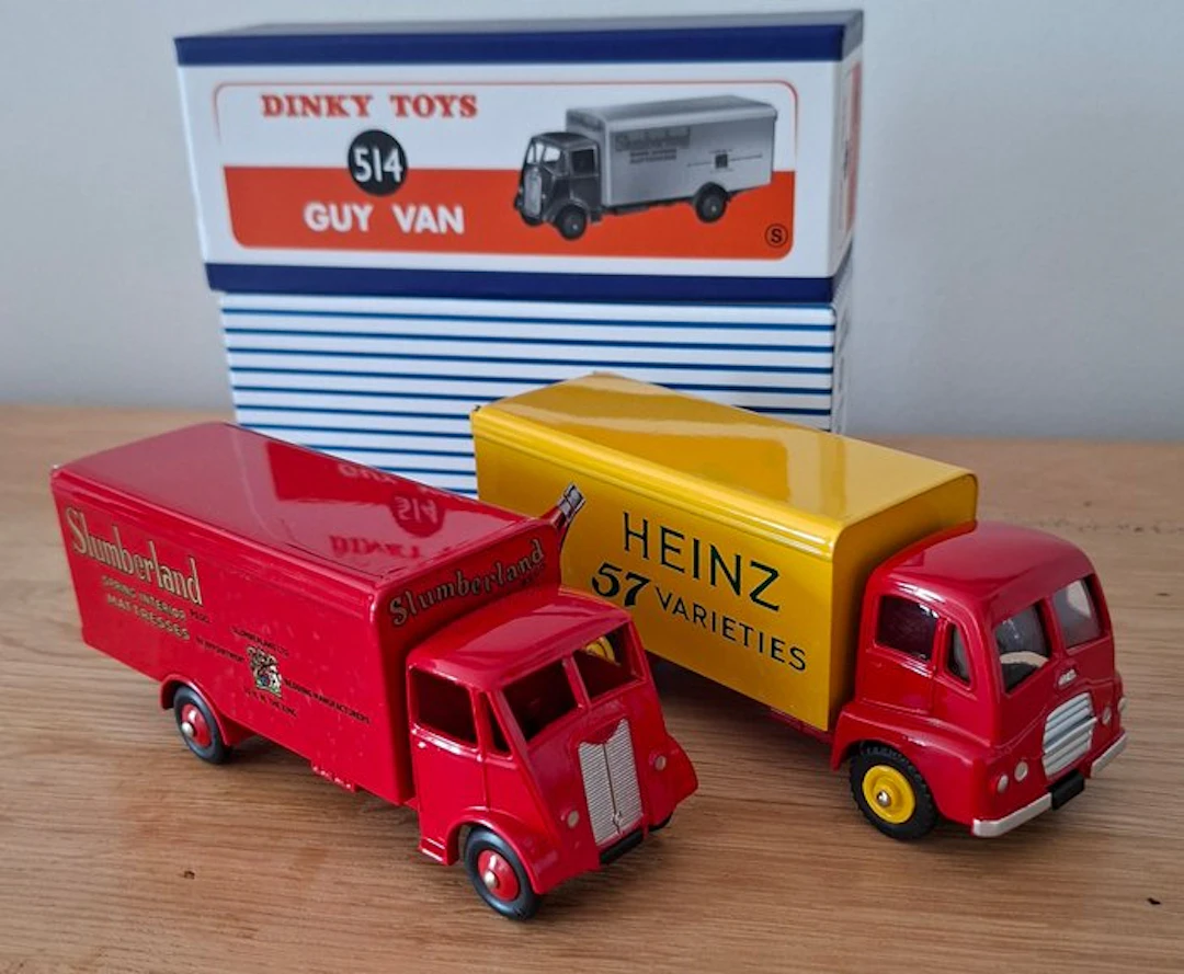 Dinky Toys - Model small city car (2) - 2 Dinky Toys...
