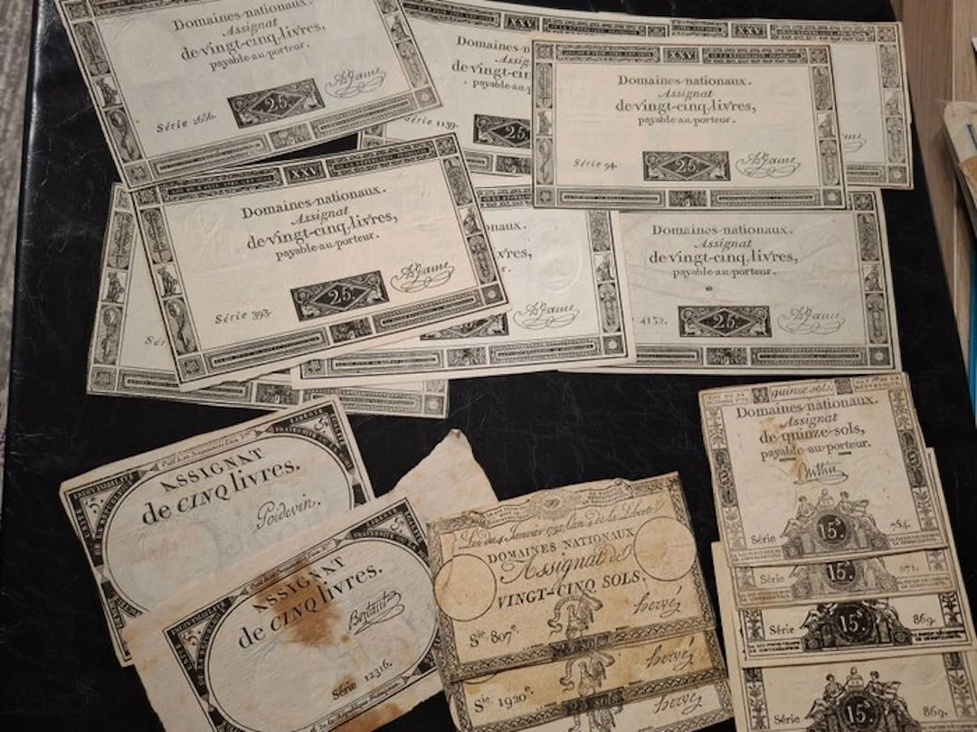 France. - 17 Assignats - Various Dates (No reserve price)