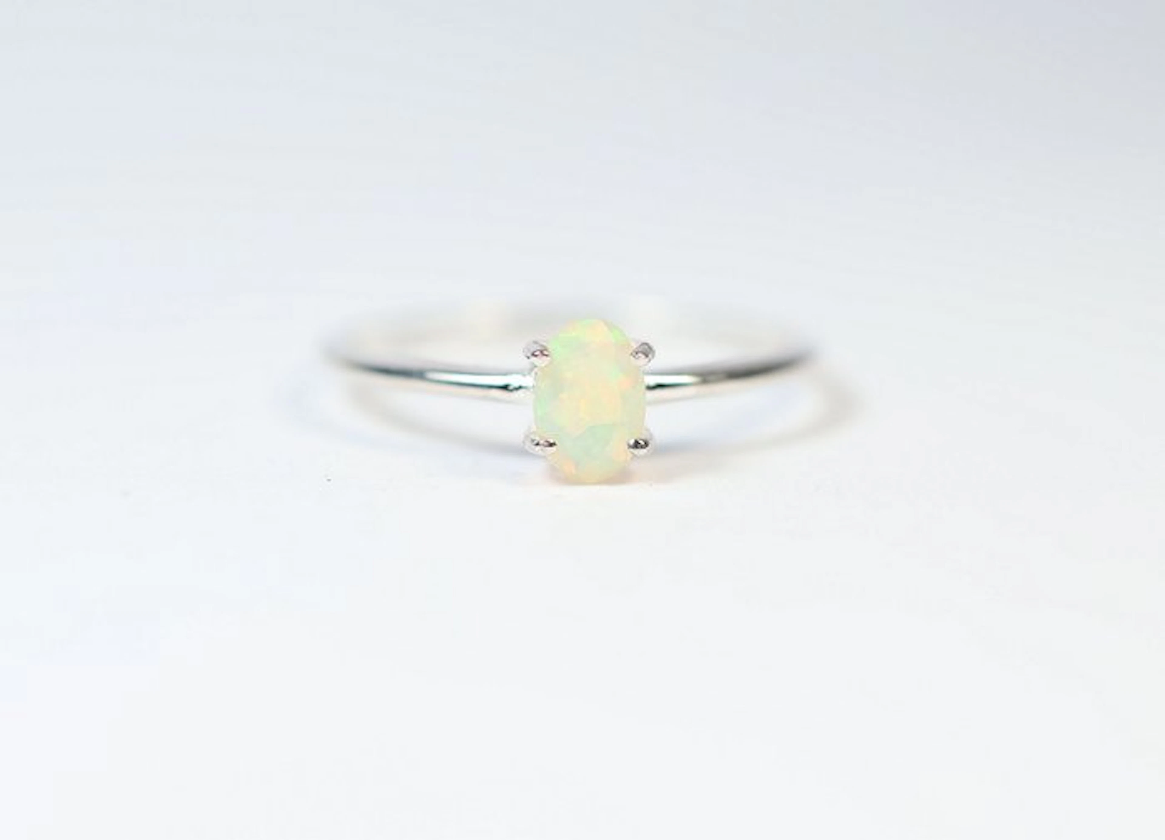 Ethiopian Opal / Welo Opal Ring / new- 1.1 g - (1)