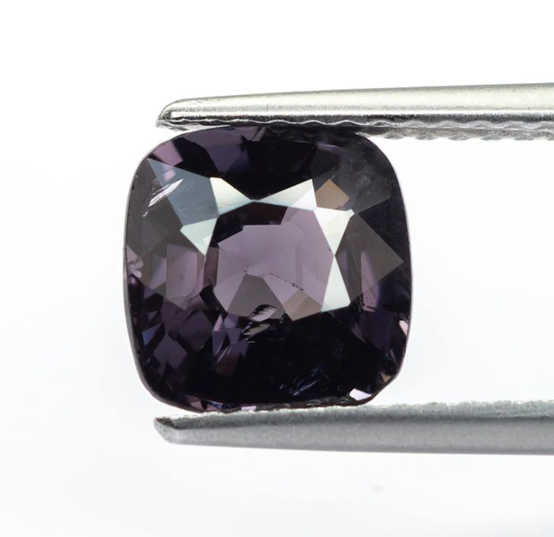 No reserve price Spinel - 2.14 ct - Gem Report Antwerp (GRA) - Purplish Gray