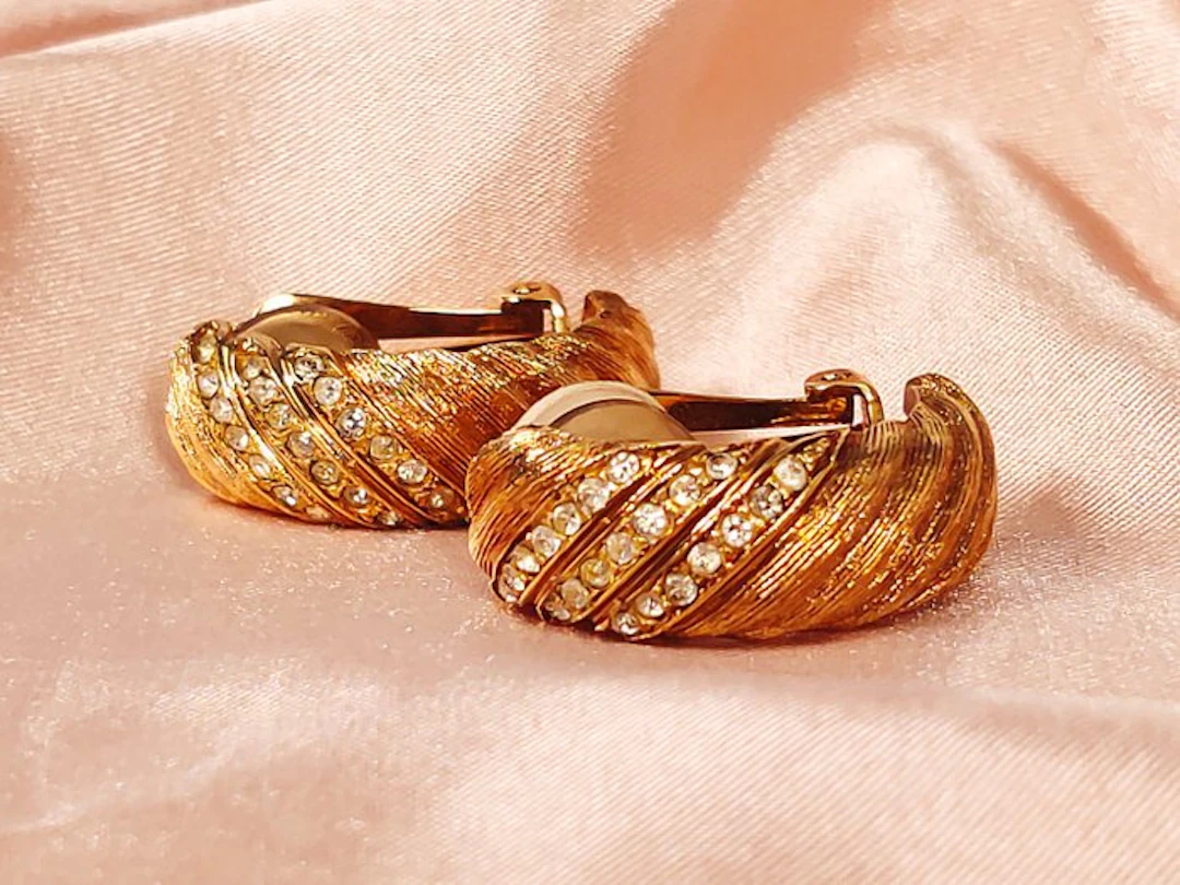 Christian Dior - Earring Size: 28mm *10mm Earrings Weight: 14.7g - Modeaccessoar-set