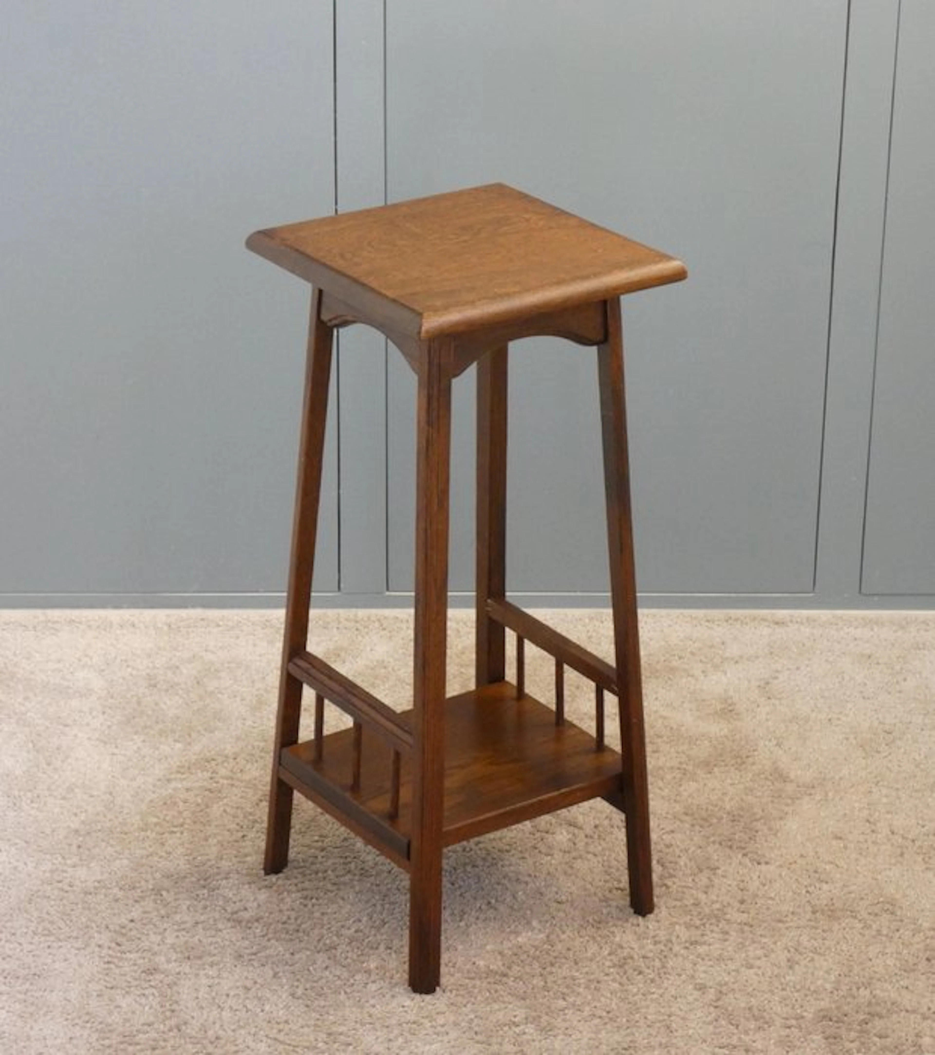 Plant table - Side table - oak wood