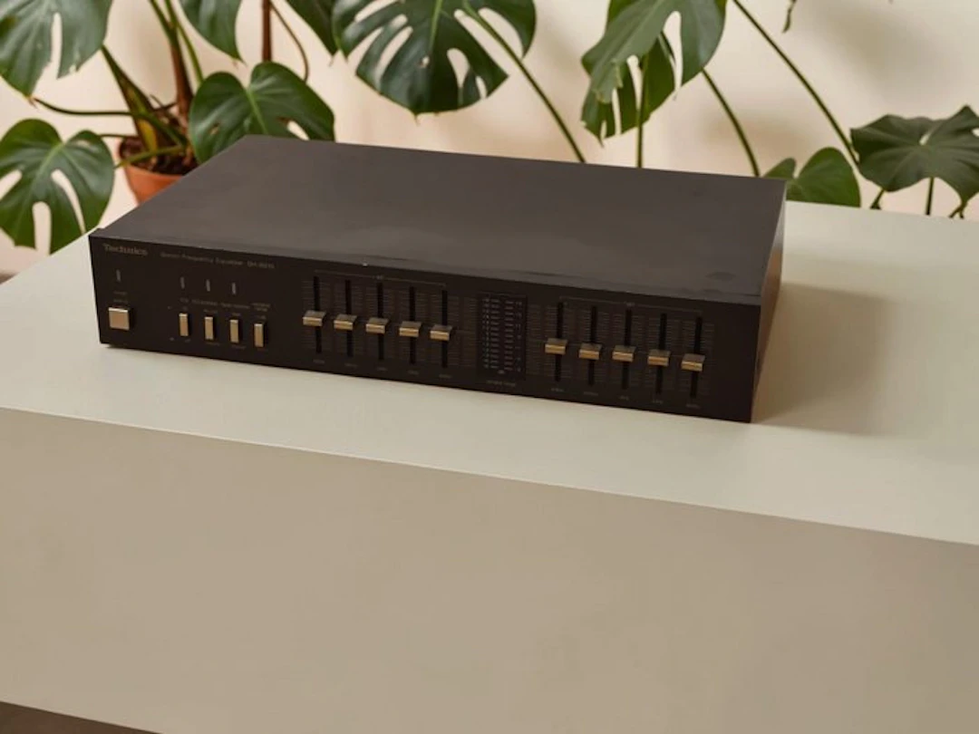 Technics - SH-8015 Stereo graphic equalizer