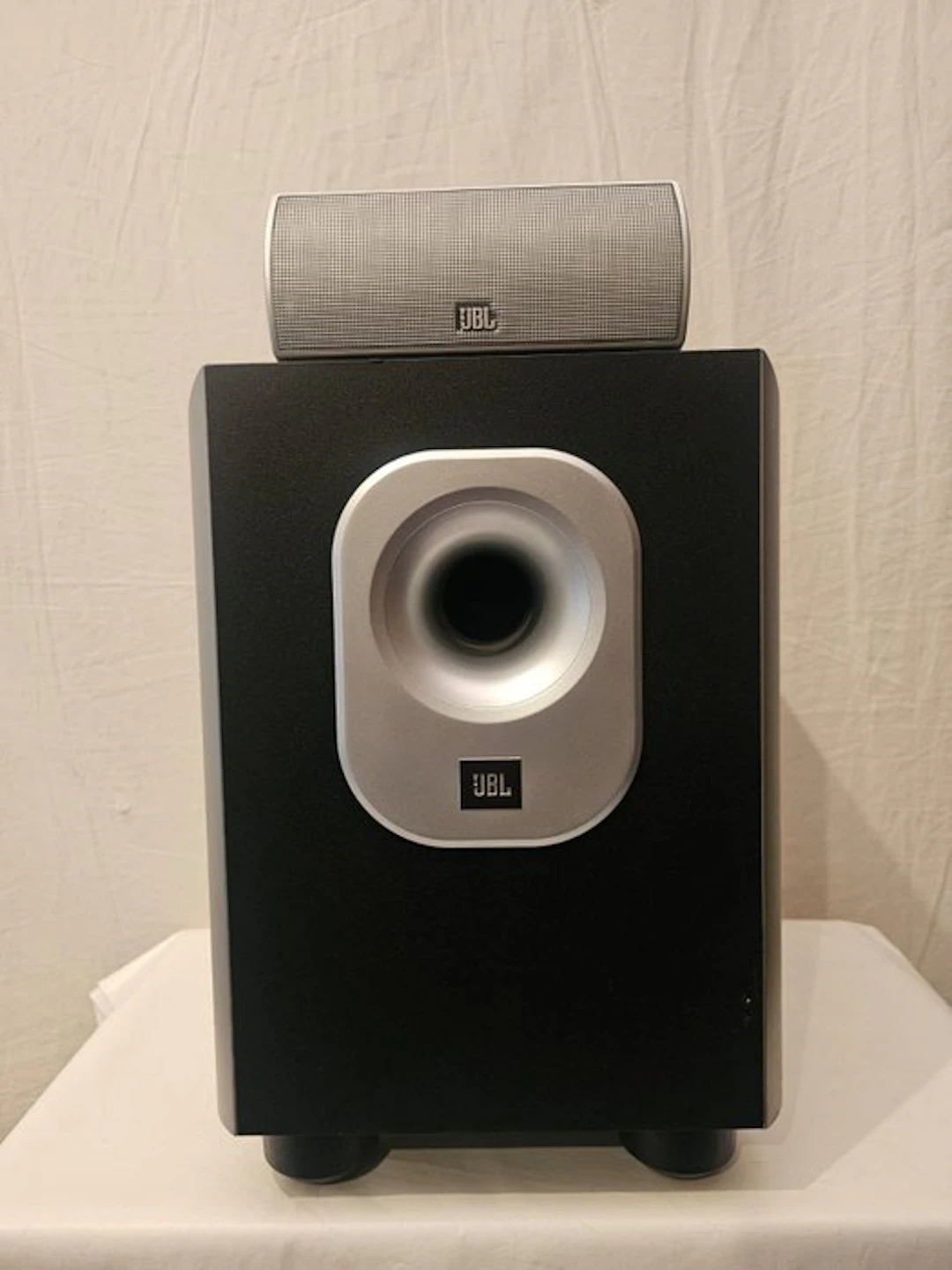 JBL - SUB140/230 - SCS 200 Subwoofer speaker set