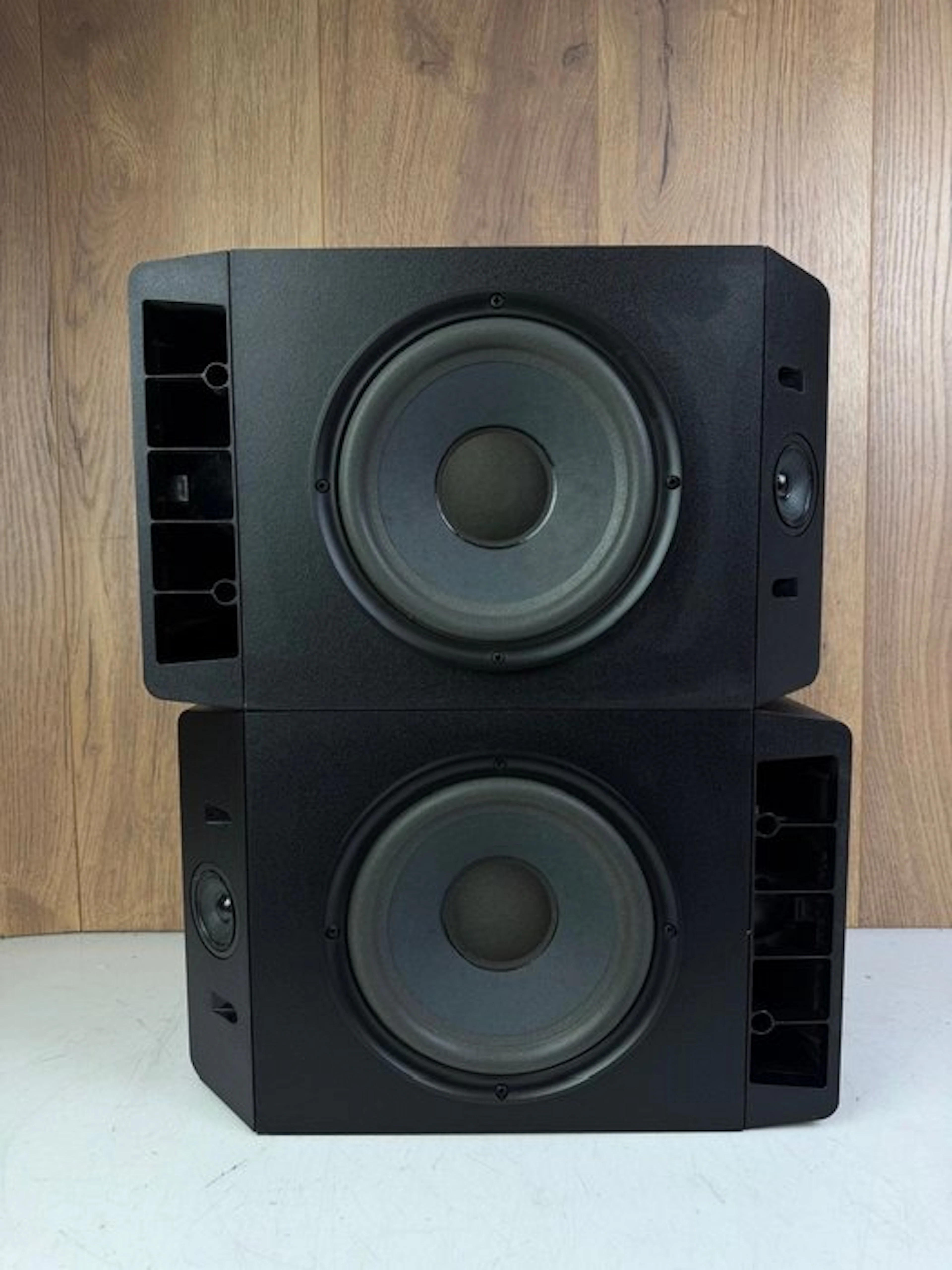 Bose - 301 Series IV - Matching Pair Speaker set