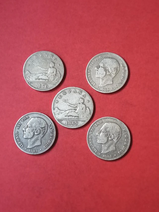 Spain. 2 Pesetas 1869-1884 . 5 Monedas de plata (49 gramos) (No reserve price)
