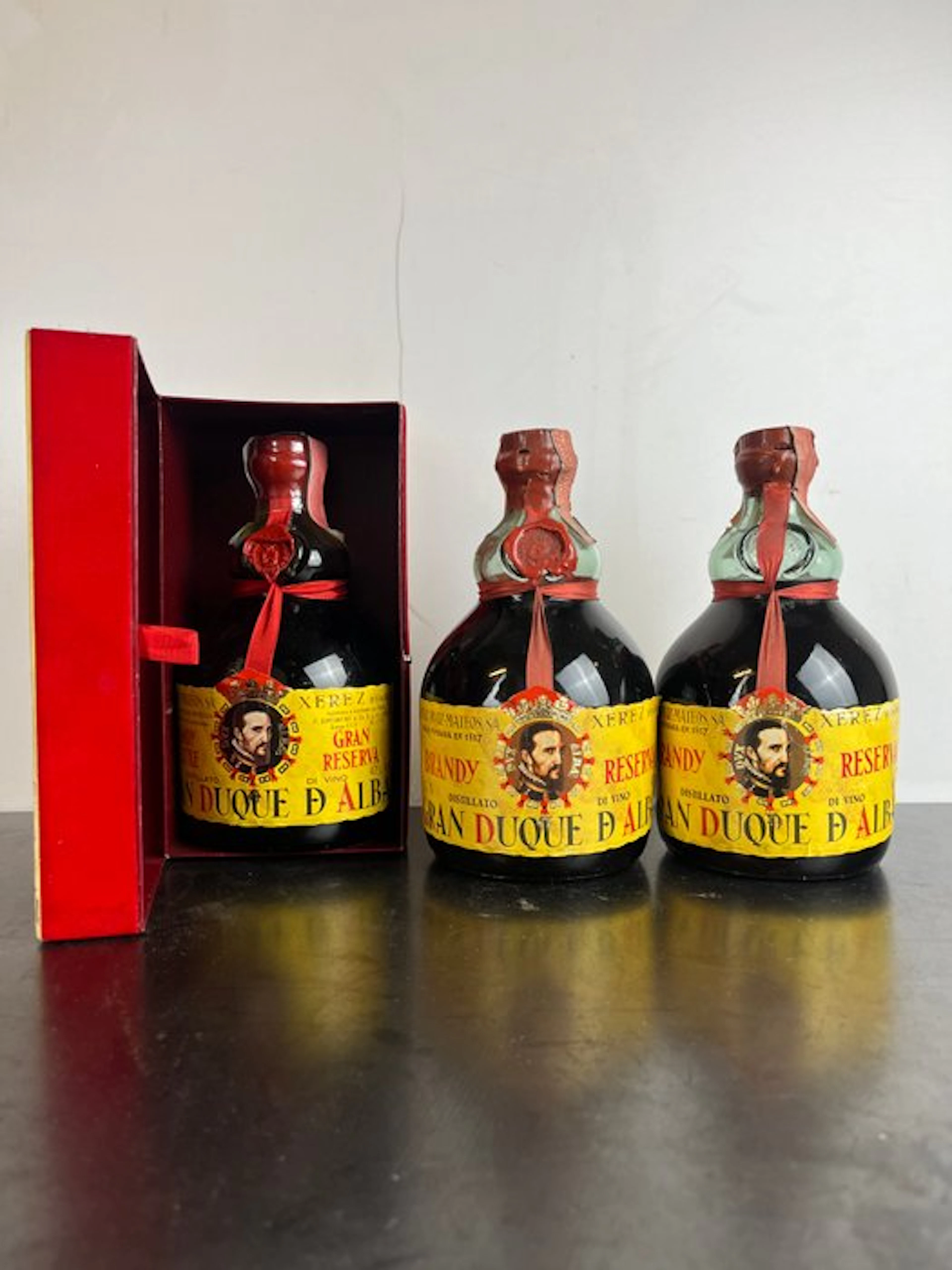 Gran Duque d'Alba - Brandy de Jerez Solera Gran Reserva - b