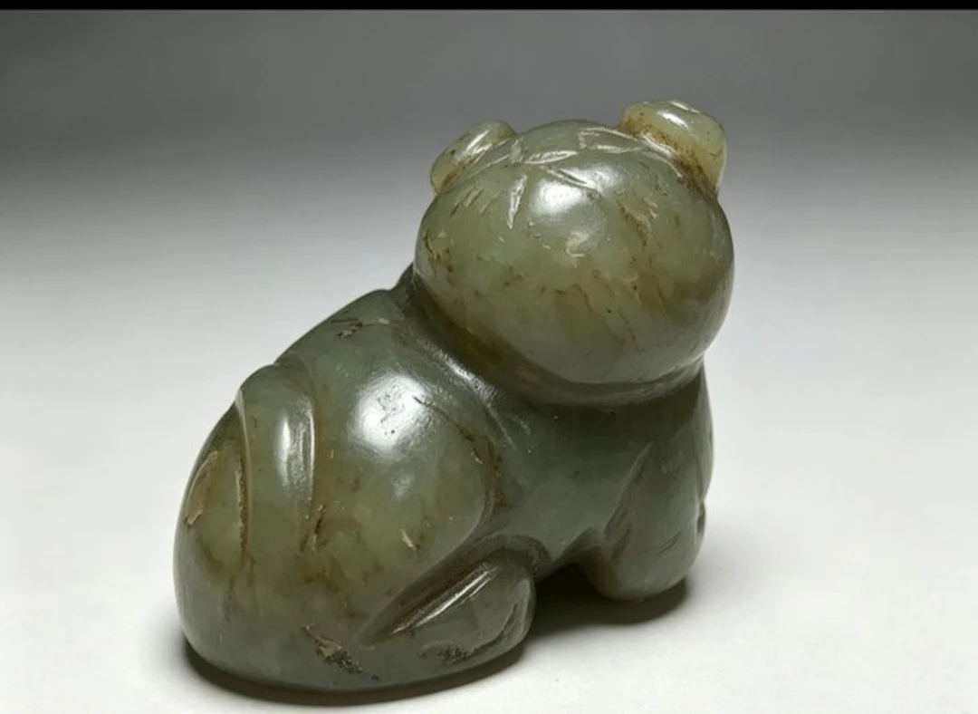 20th Century Carved Cat Pendant - Hard stone - China - 20th century