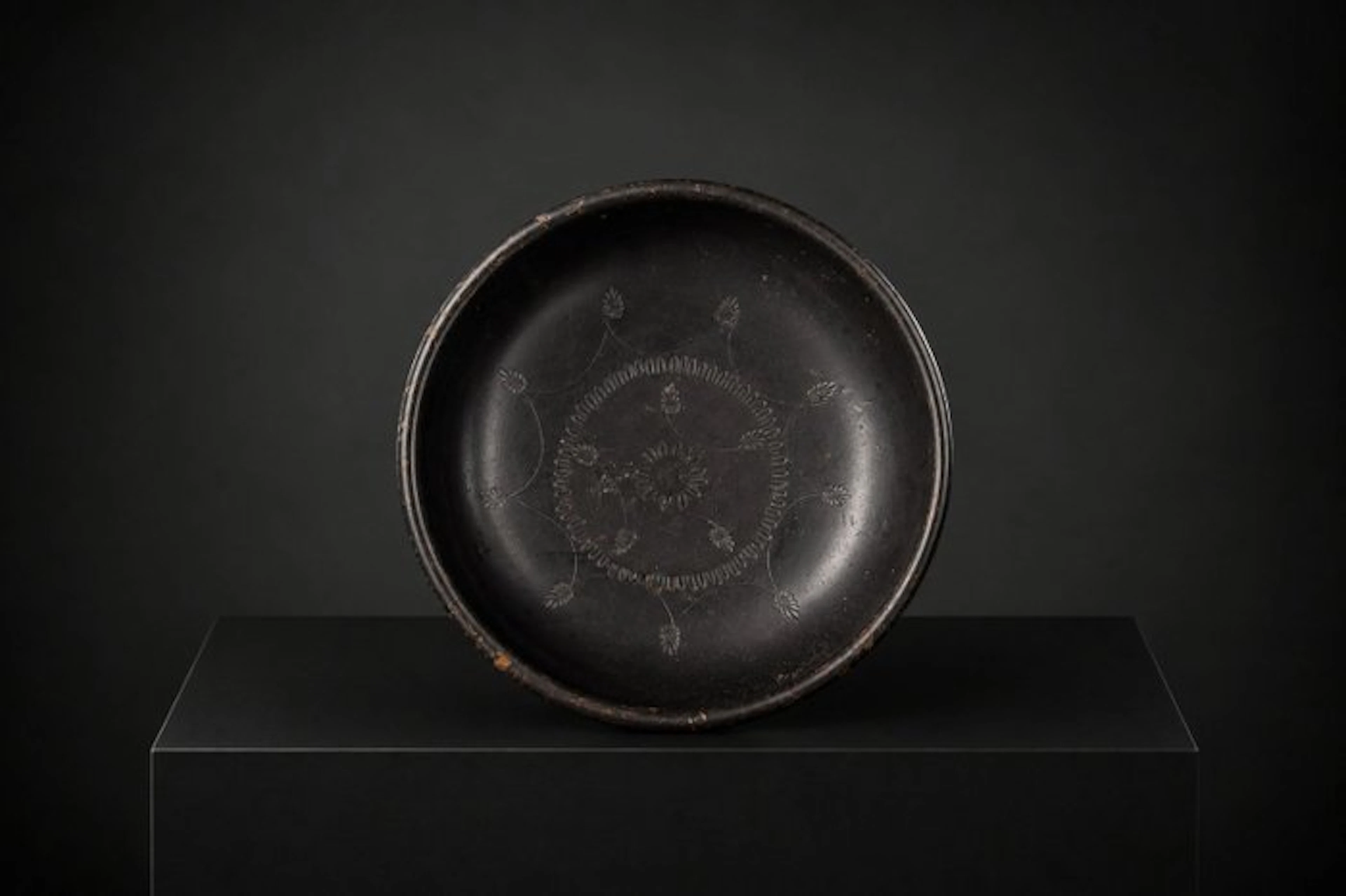 Ancient Greek Attic ceramic decorated bowl - 5 cm