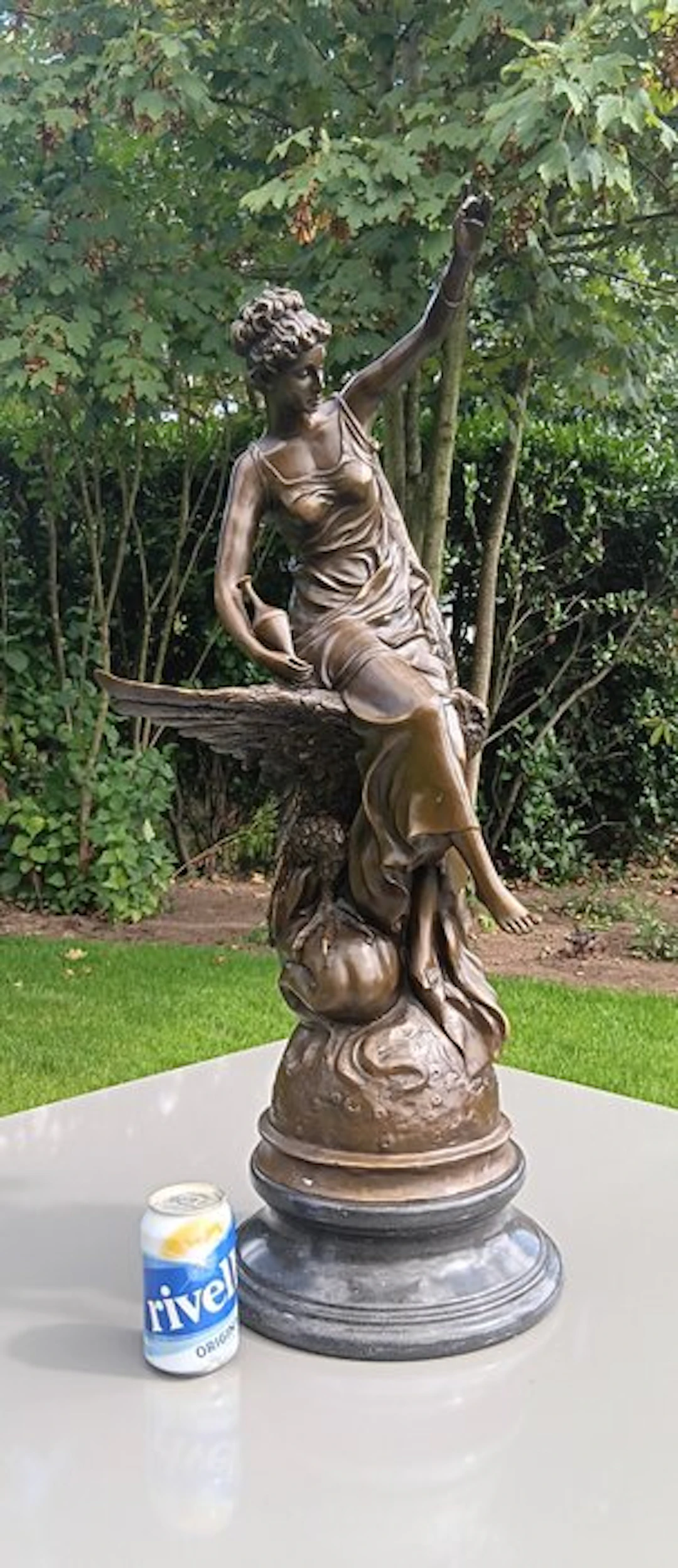 exclusief en imposant bronzen kunstwerk - Sculpture