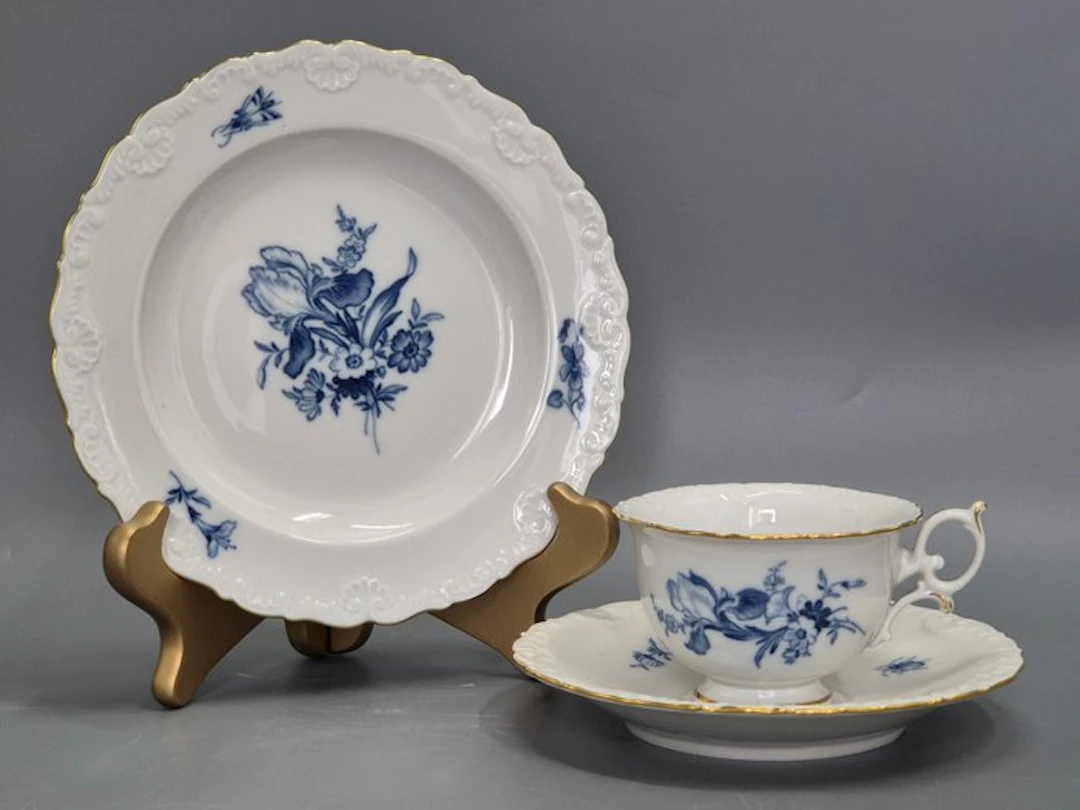 Coffee set - Meissen Porzellan Tassengedeck – Zwiebelmuster Blau - Porcelain