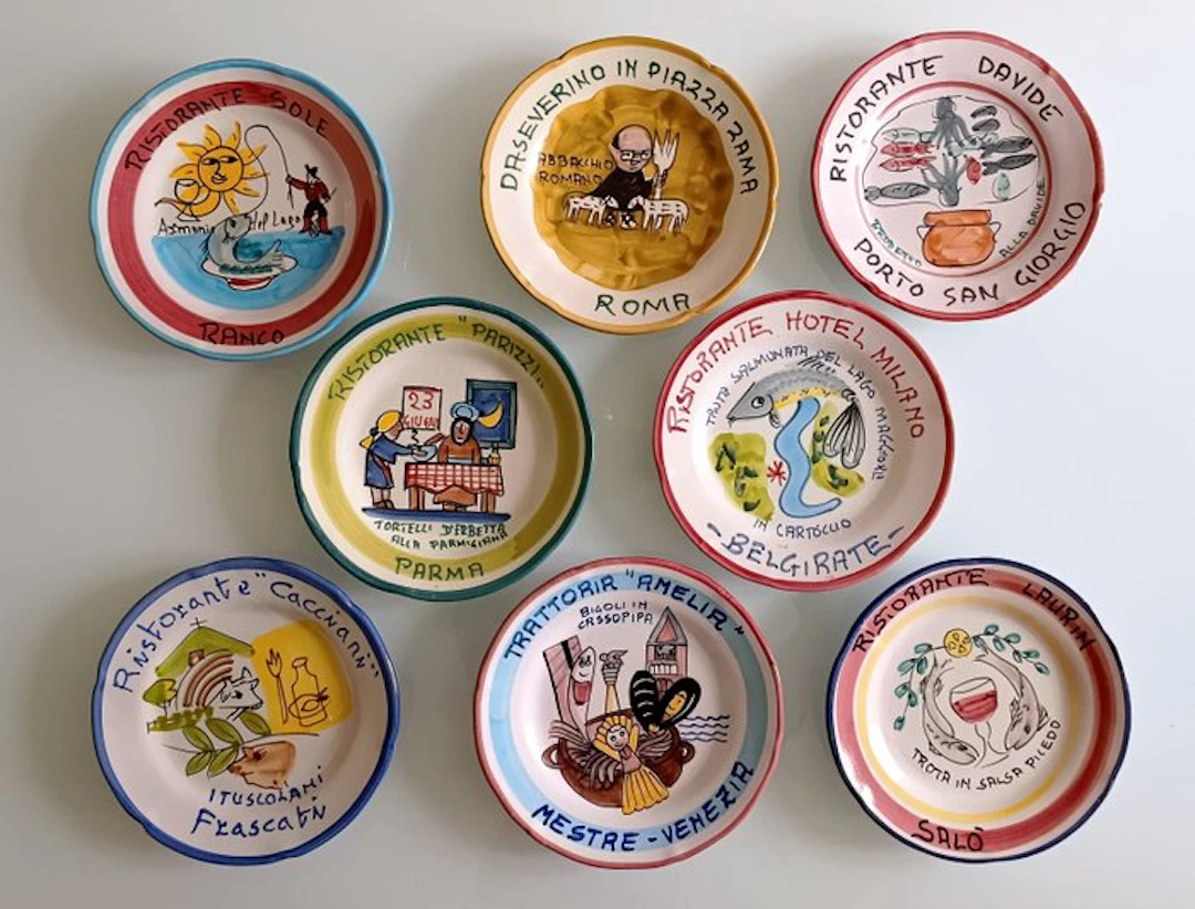Solimene Vietri - Plate (8) - Ceramic - A fond memory.