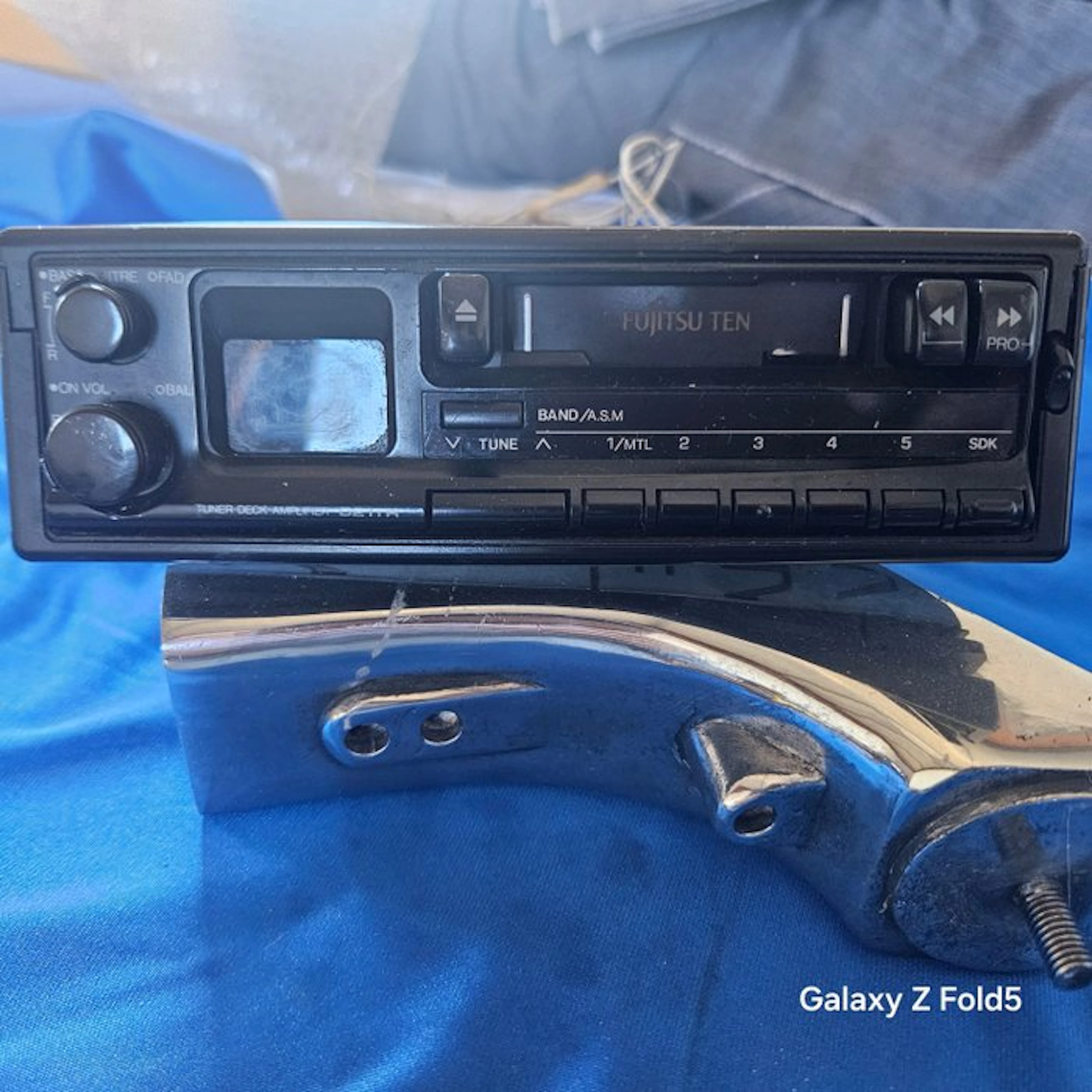Fujitsuten - 21 tr Autoradio