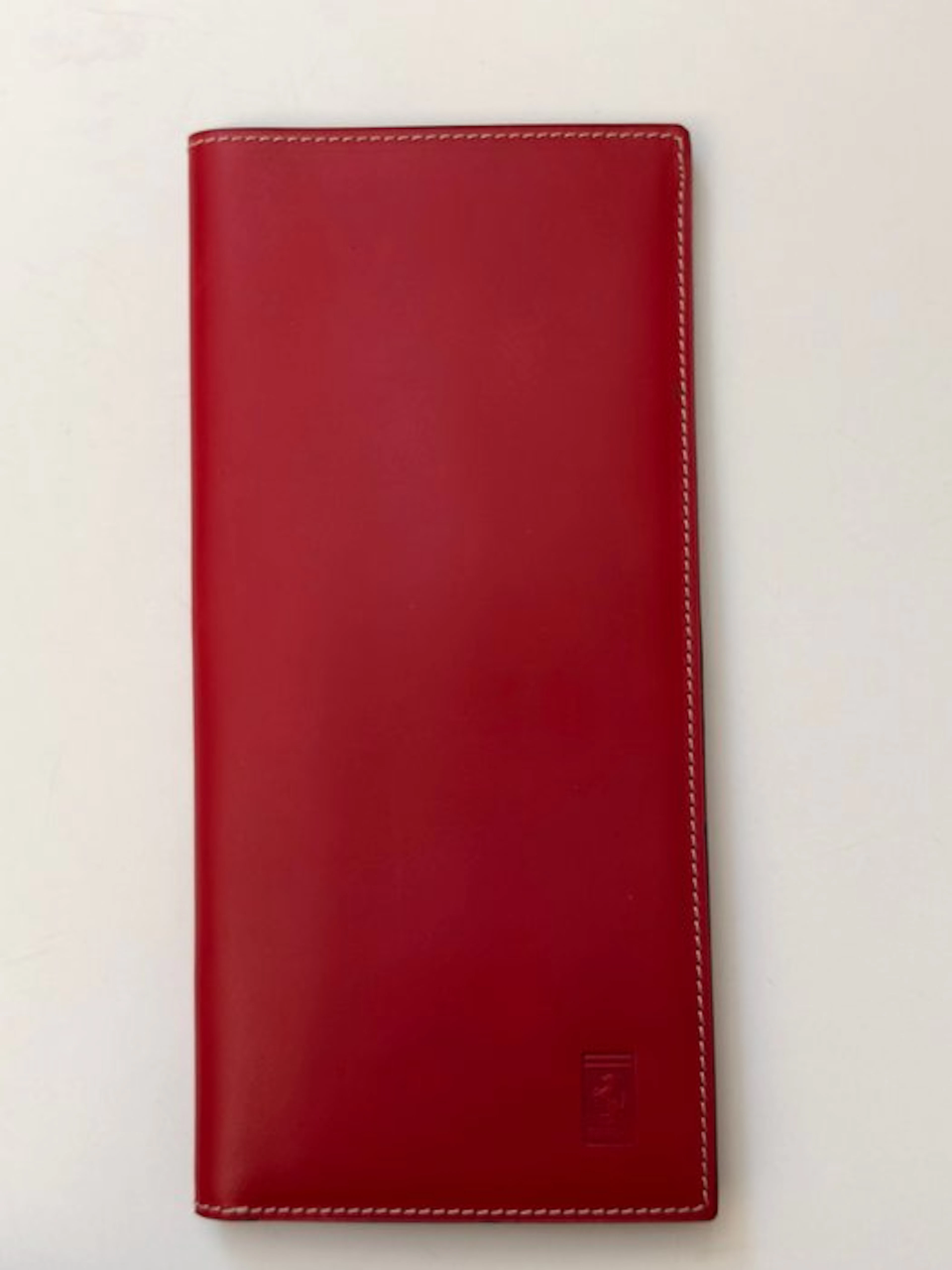Badge - Ferrari - Un lungo portafoglio rosso in vera pelle