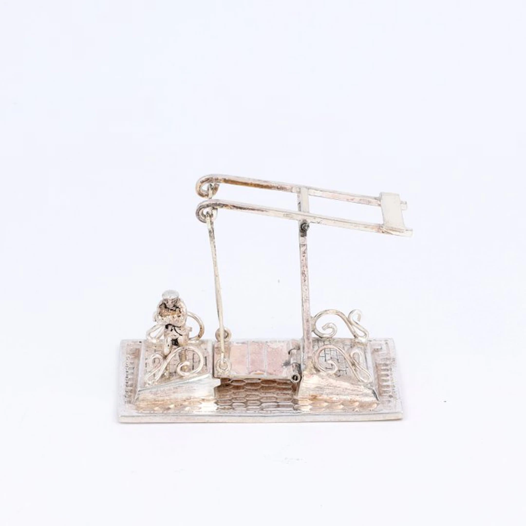 H. Hooijkaas. Ophaalbrug. - Figurine - .835 silver