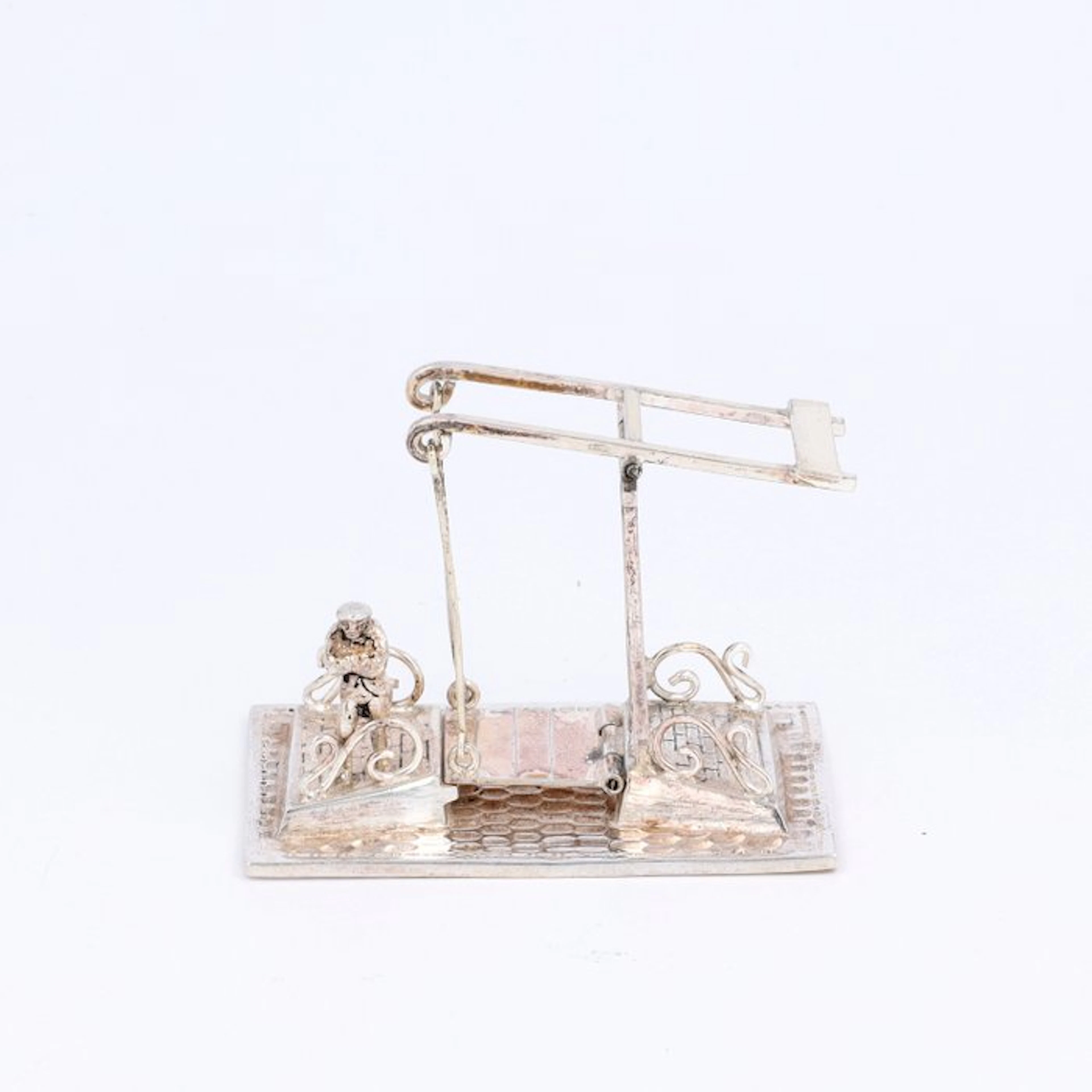 H. Hooijkaas. Ophaalbrug. - Figurine - .835 silver