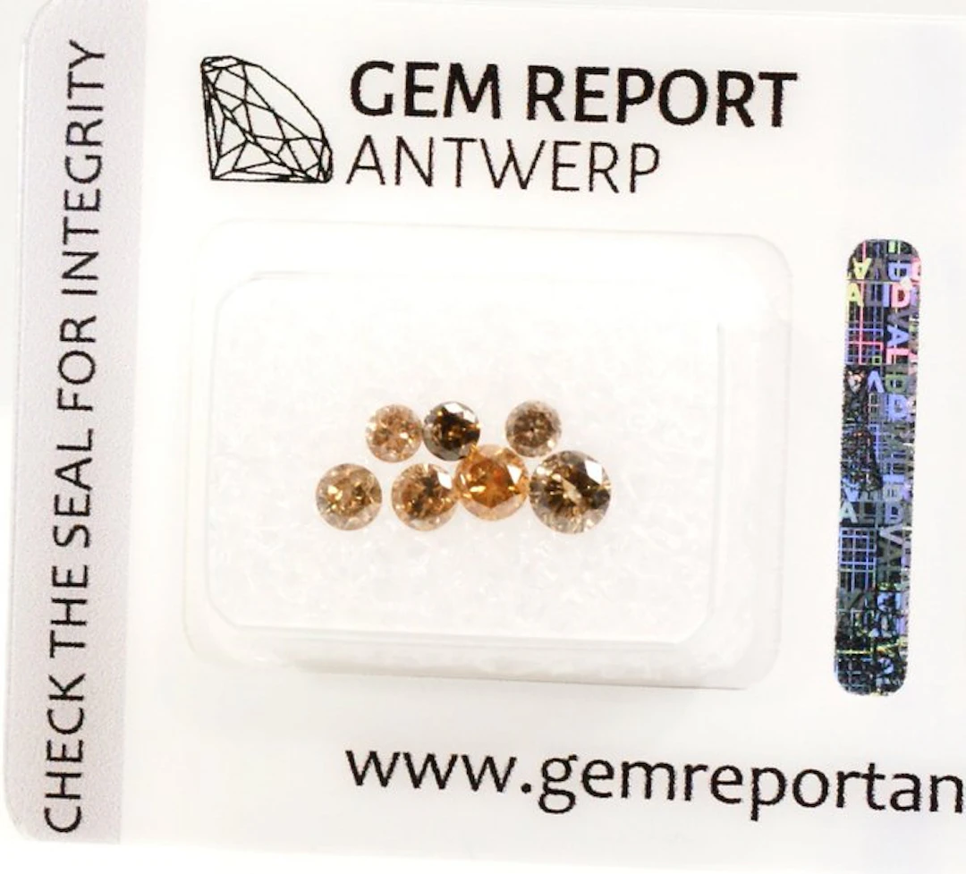7 pcs Diamond (Natural coloured) - 0.82 ct - Round - Fancy