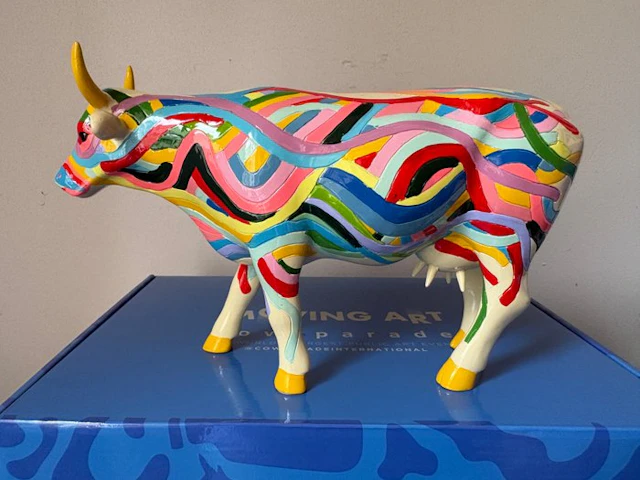 Cow Parade. Cowparade. Cowzza. Large. - Figurine - Poly Resin.