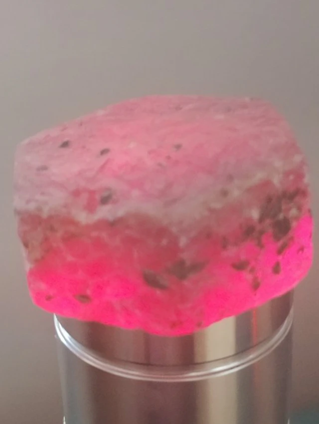 Ruby Rough - Height: 3.5 cm - Width: 3.3 cm- 50.89 g - (1)