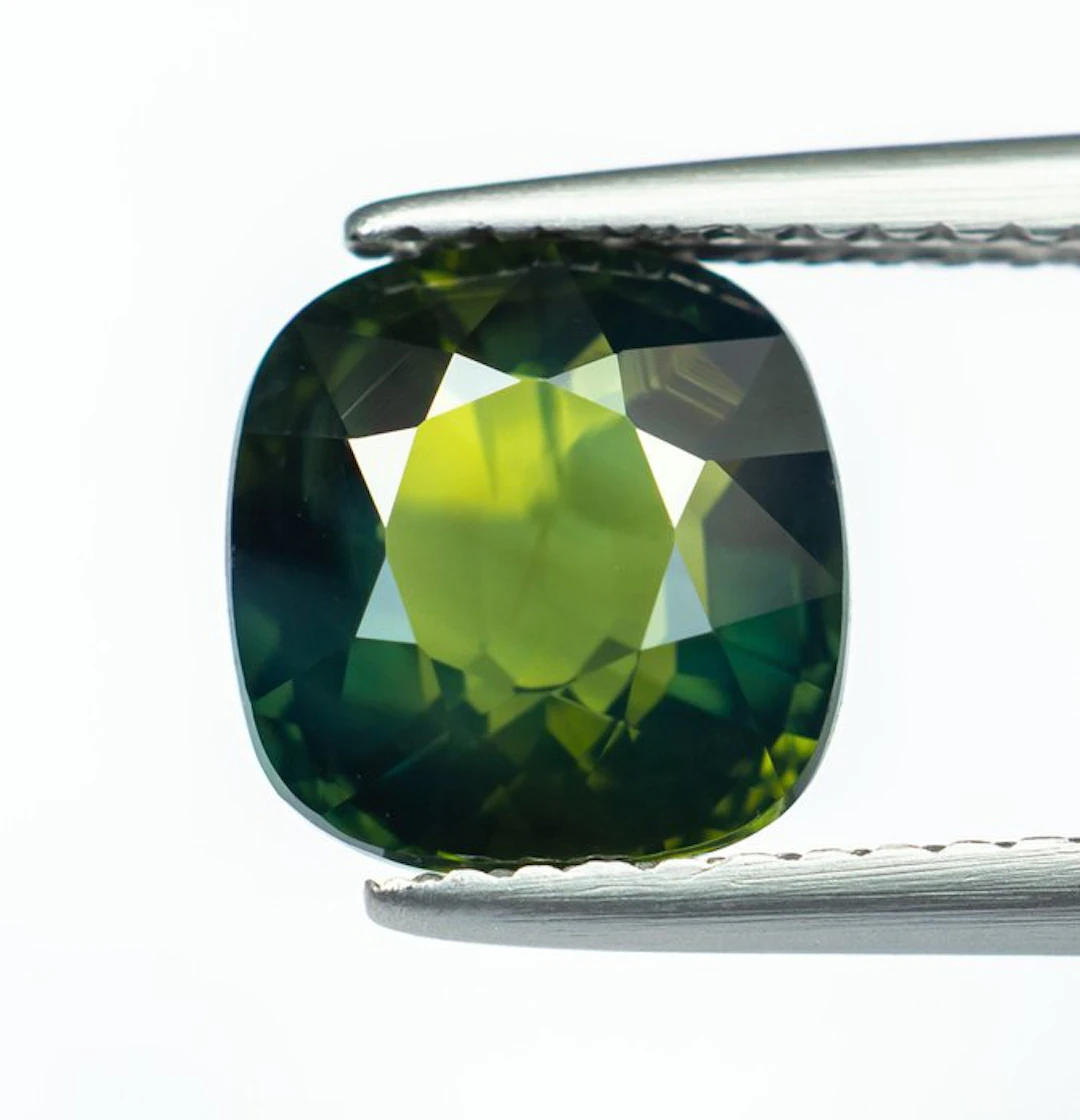 No reserve price Sapphire - 3.03 ct - Bellerophon Gemlab - Deep Bluish Green