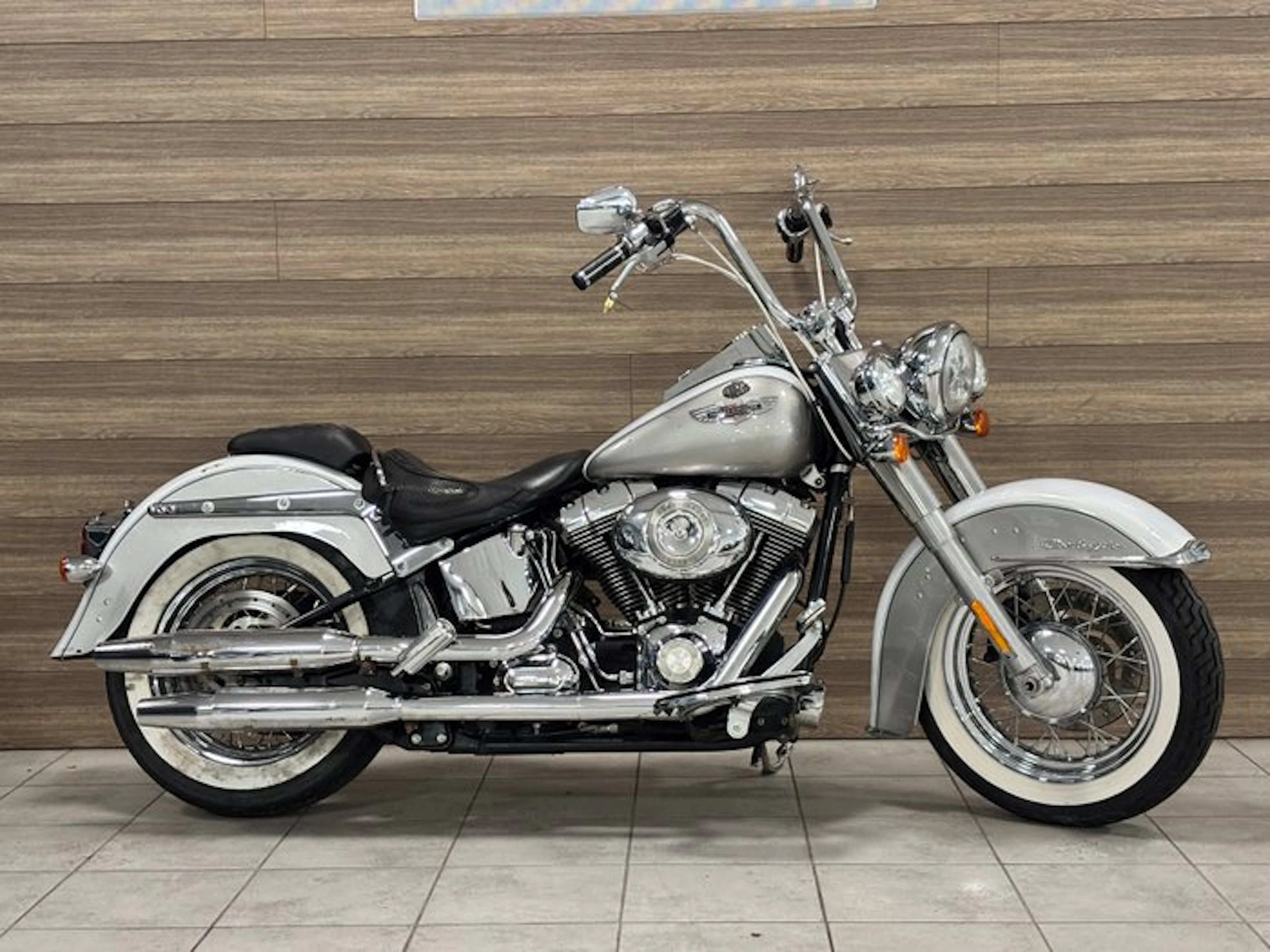 Harley-Davidson - FLSTN - Heritage Softail Deluxe - 1584 cc - 2008