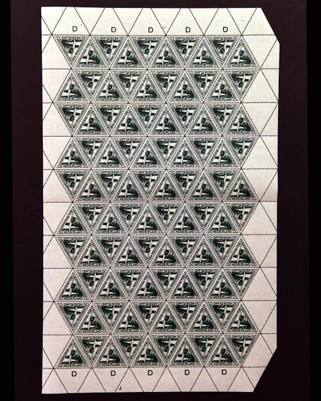 Netherlands 1933 - Airmail stamp in a complete sheet of...