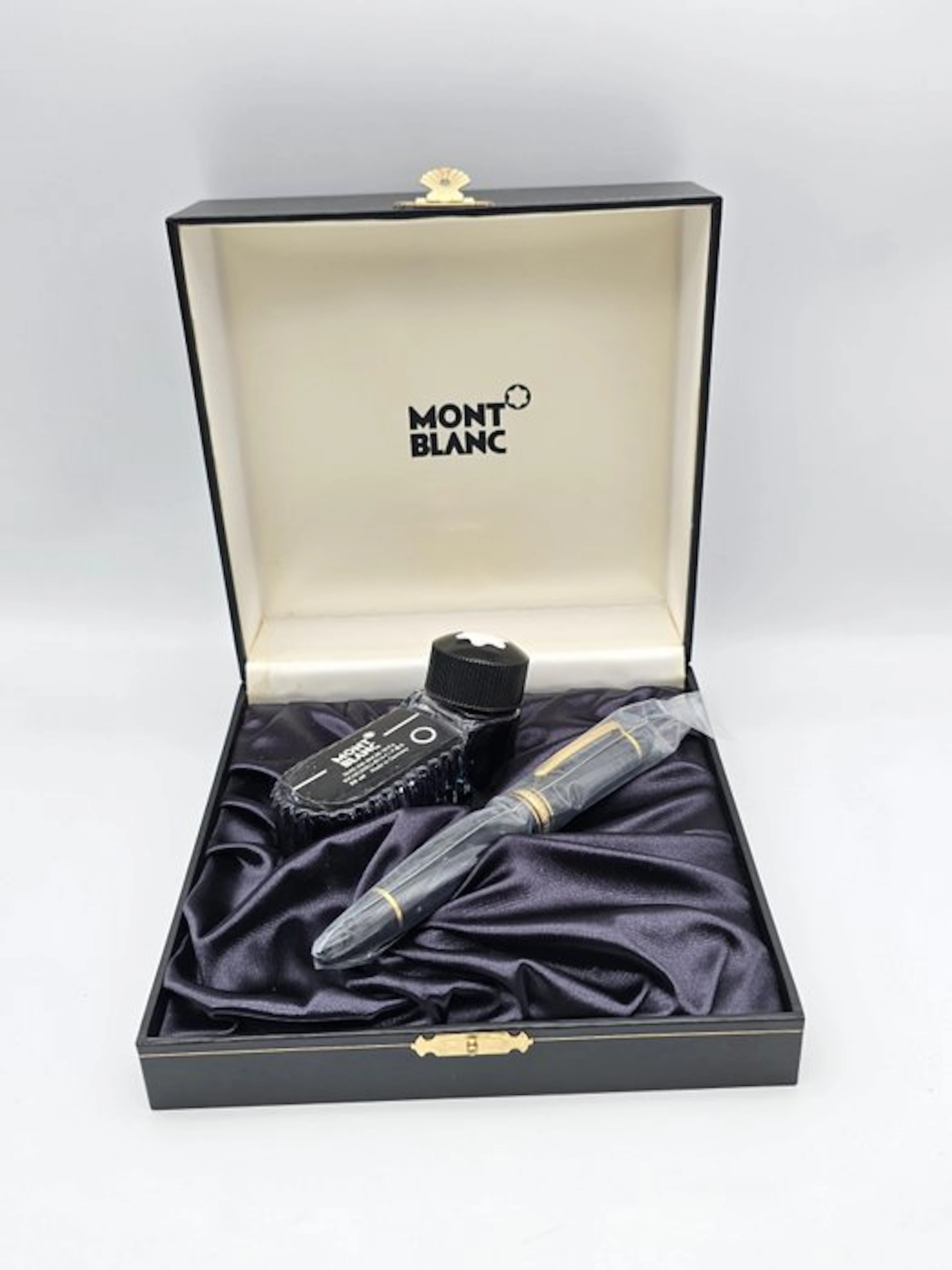 Montblanc - Pluma Montblanc Meisterstück 149 new - Fountain pen