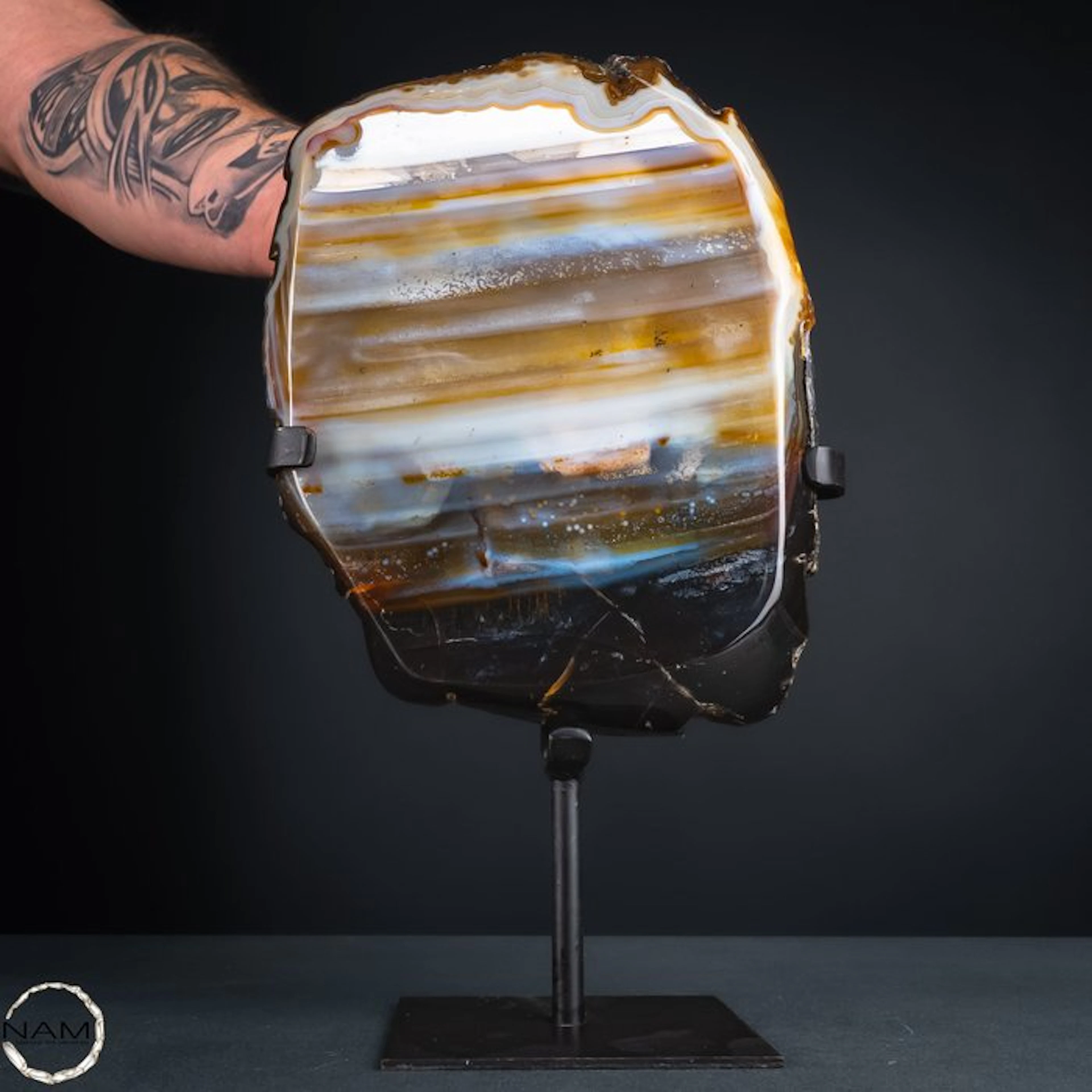 Agate disc with an extraordinary line pattern –...