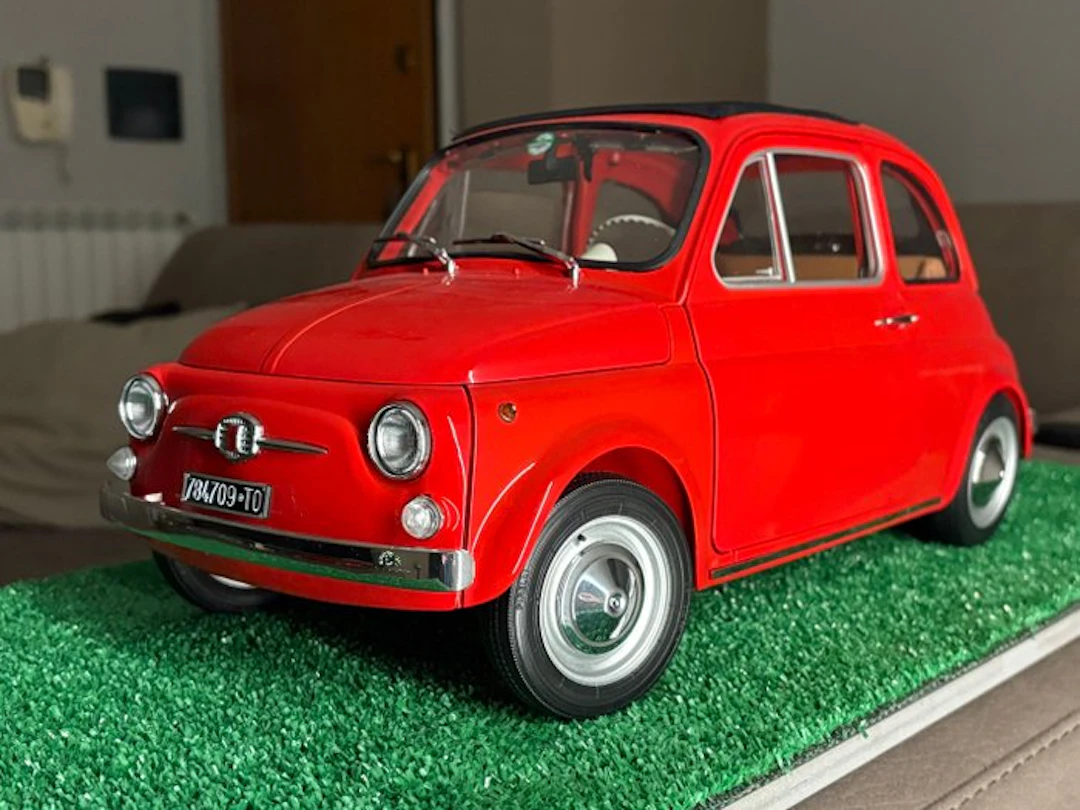 Hachette 1:8 - Model car - Fiat 500
