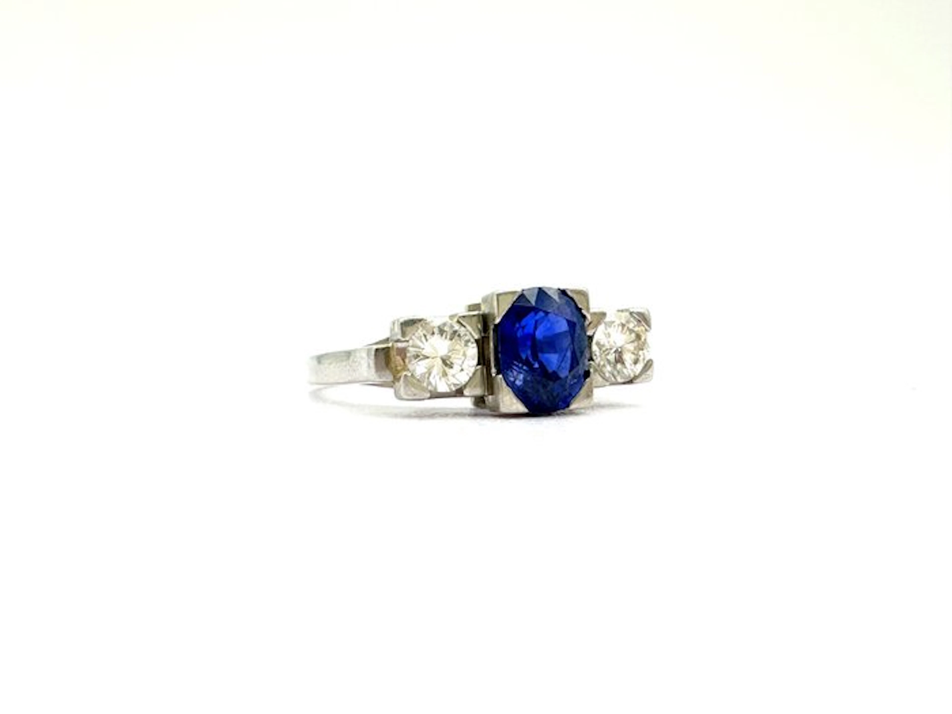 Ring Platinum - 1.30ct. tw. Sapphire - Diamond