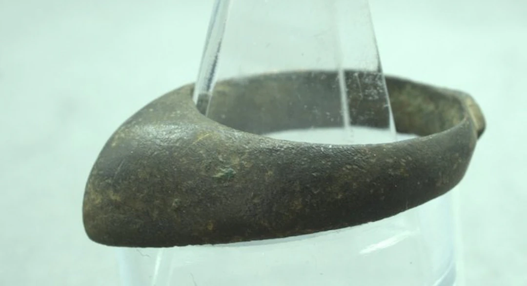 Ancient Roman Bronze Archers Ring - 38 mm (No reserve price)