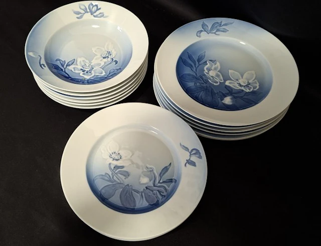 Bing & Grøndahl - Dish (18) - Porcelain