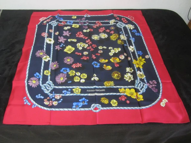 Hermès - FLEURS DE MONTAGNE DE C LATHAM DE 1982 - Foulard