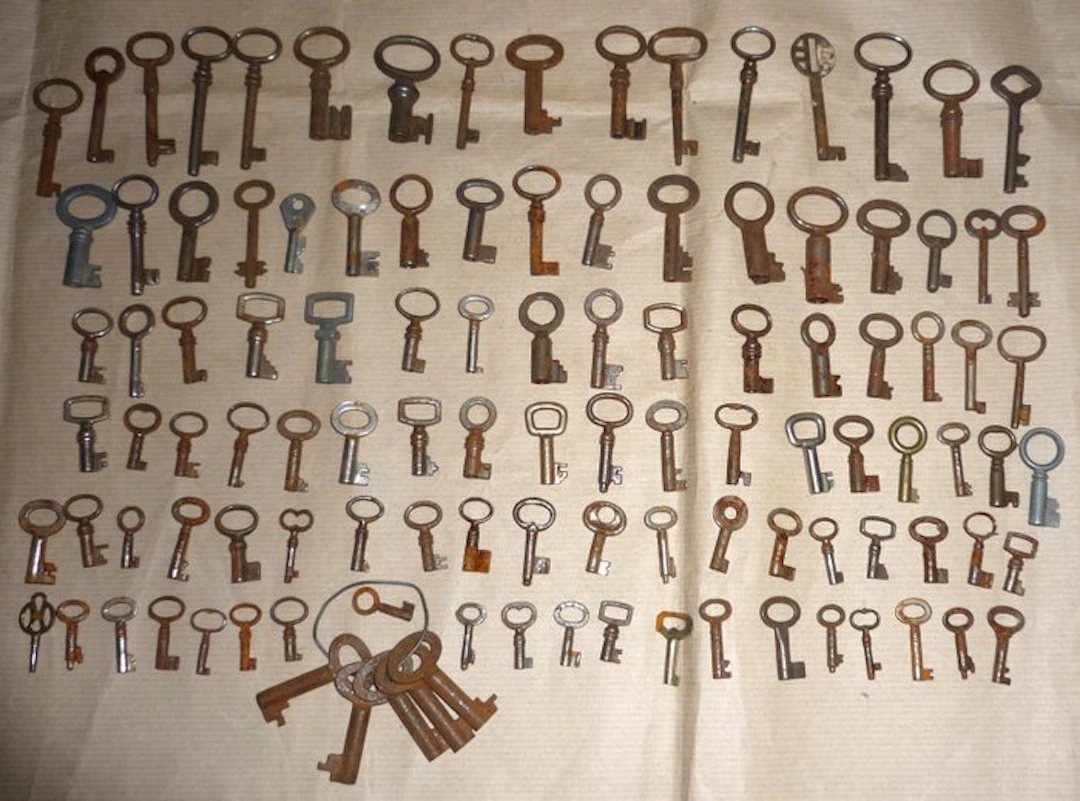 Verschiedene - 111 old keys