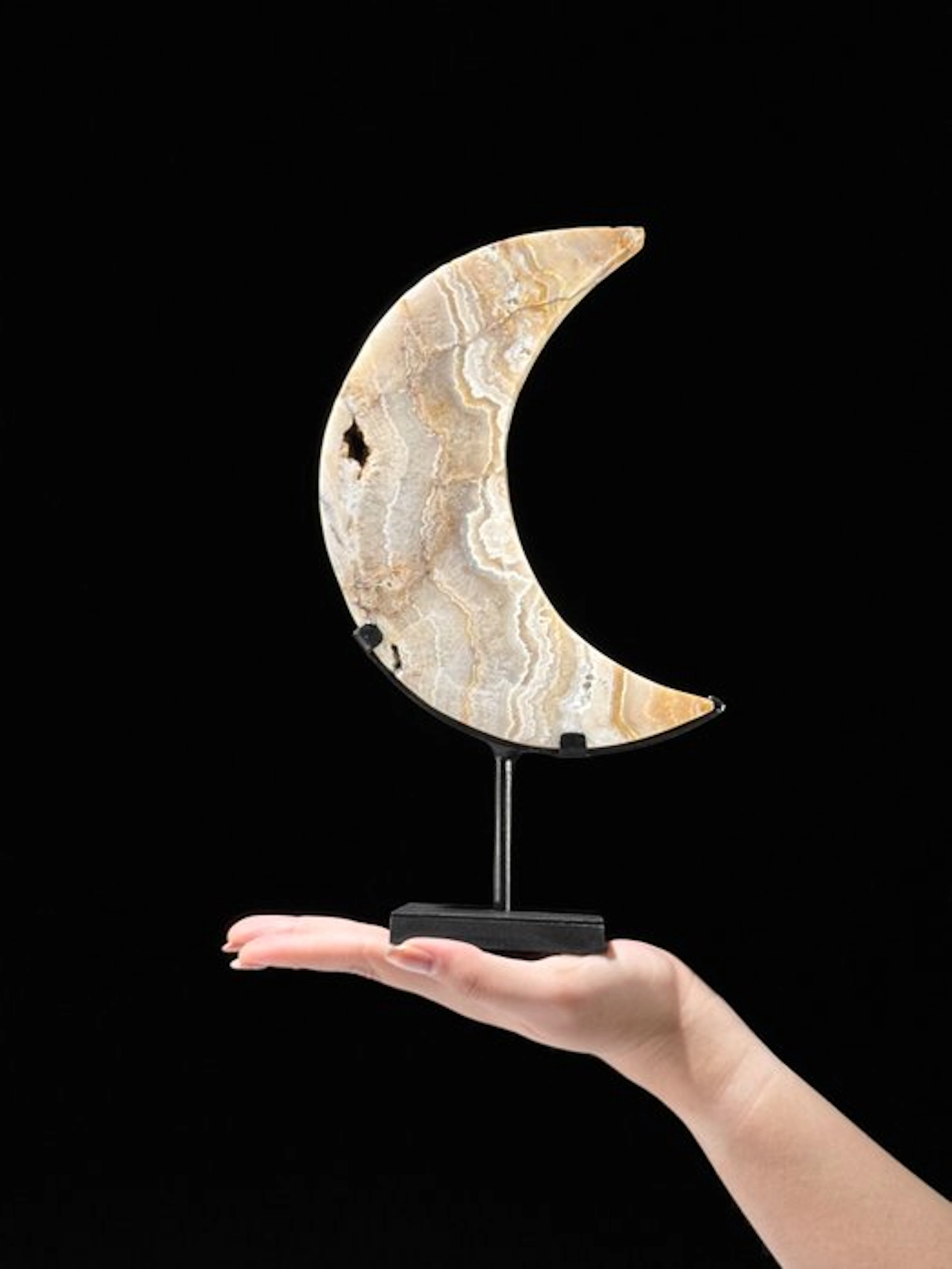 NO RESERVE PRICE - Wonderful Lace Agate- Crescent...