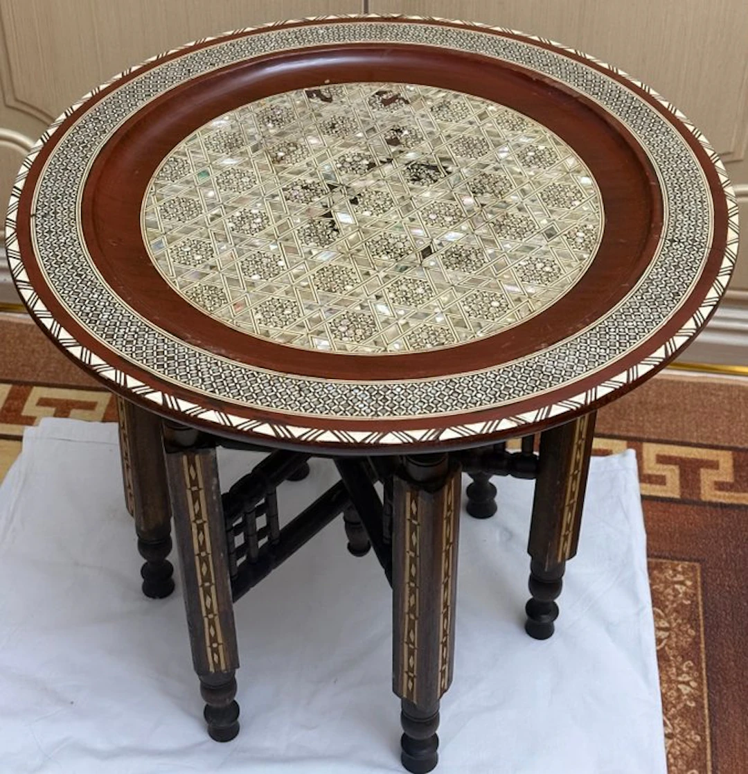 Coffee table - Wood