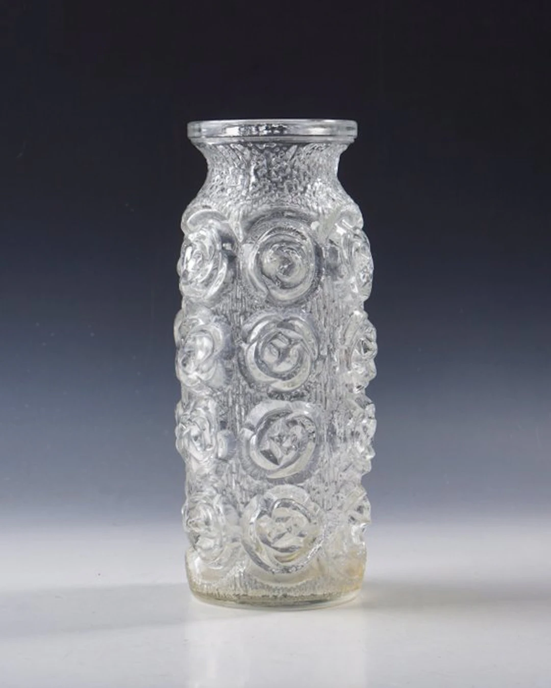 Vase - Relief on tree bark