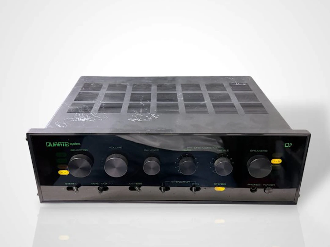 QUART2 - Q.5 Solid state integrated amplifier